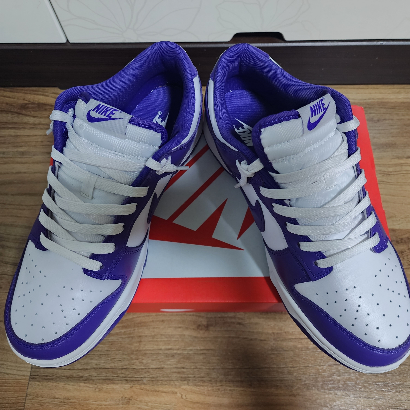 Nike Dunk Low Retro Championship Court Purple 착용 스타일 - 2