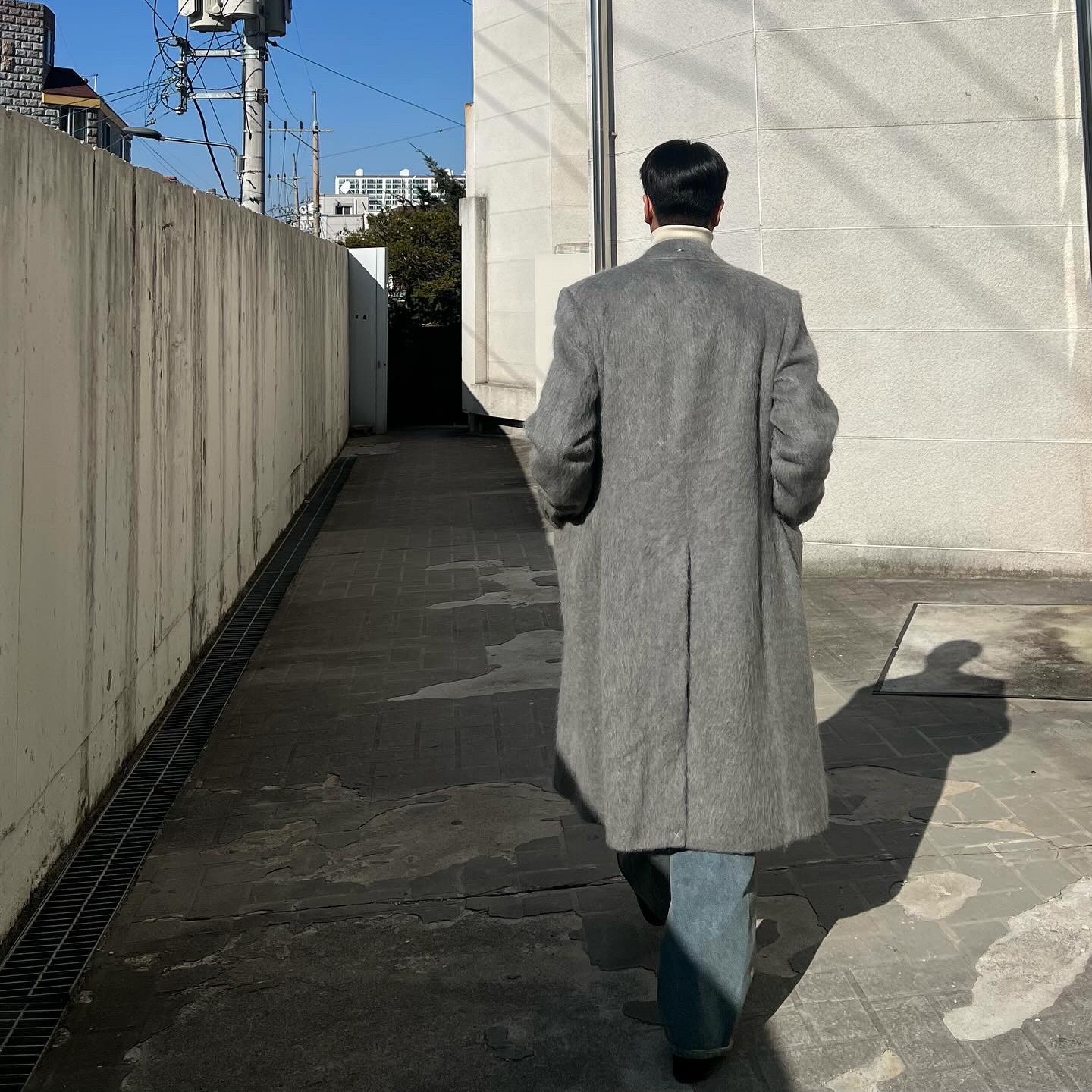 Our Legacy Hairy Alpaca Whale Coat Wishkah Grey 착용 스타일 - 3