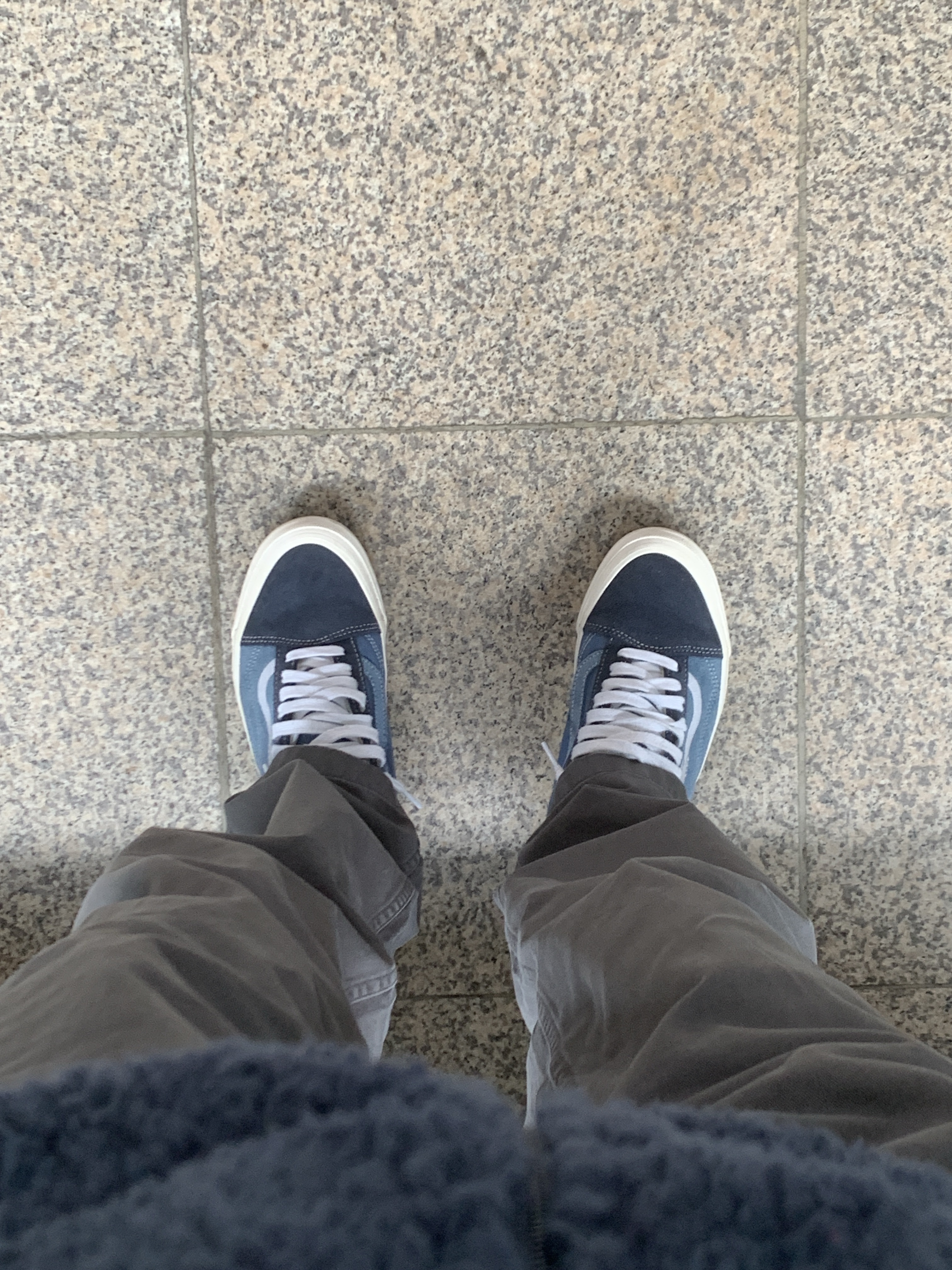 Vans Vault x Notre OG Old Skool LX Parisian Night 착용 스타일