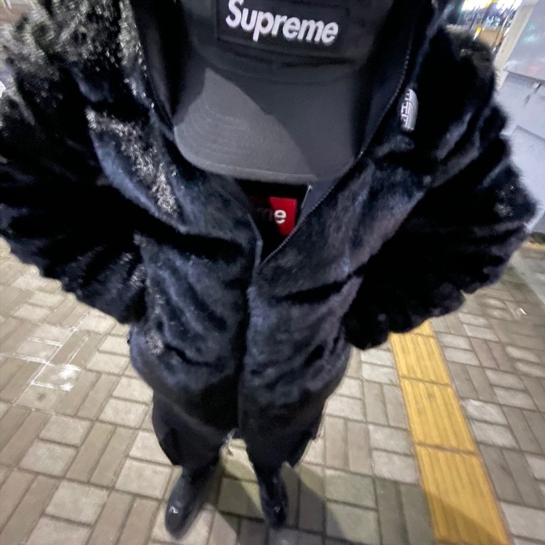 Supreme x The North Face Faux Fur Nuptse Jacket Black - 20FW, Supreme Washed Chino Twill Camp Cap Black 착용 스타일