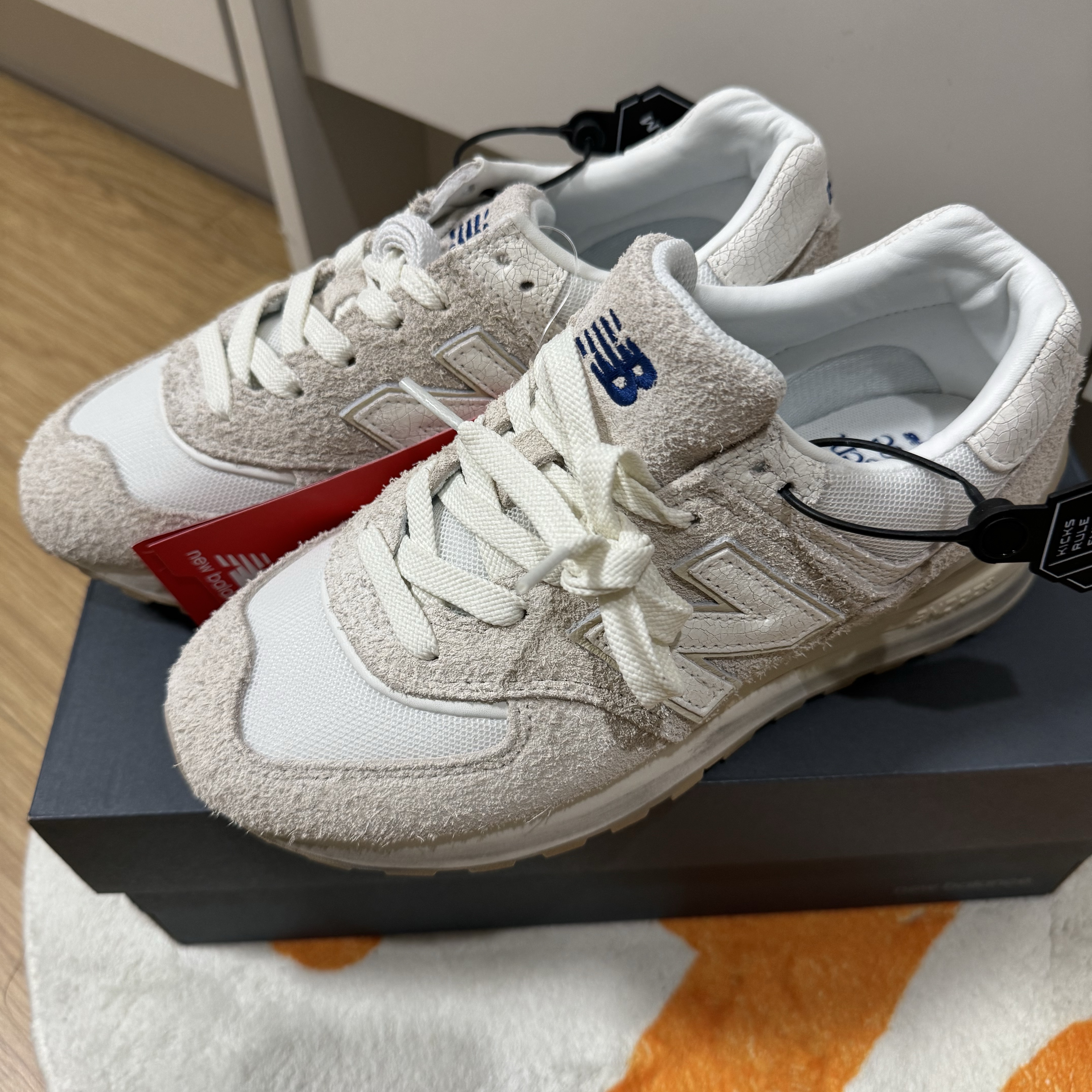 New Balance x Recto 574 Ash Cream Legacy 착용 스타일