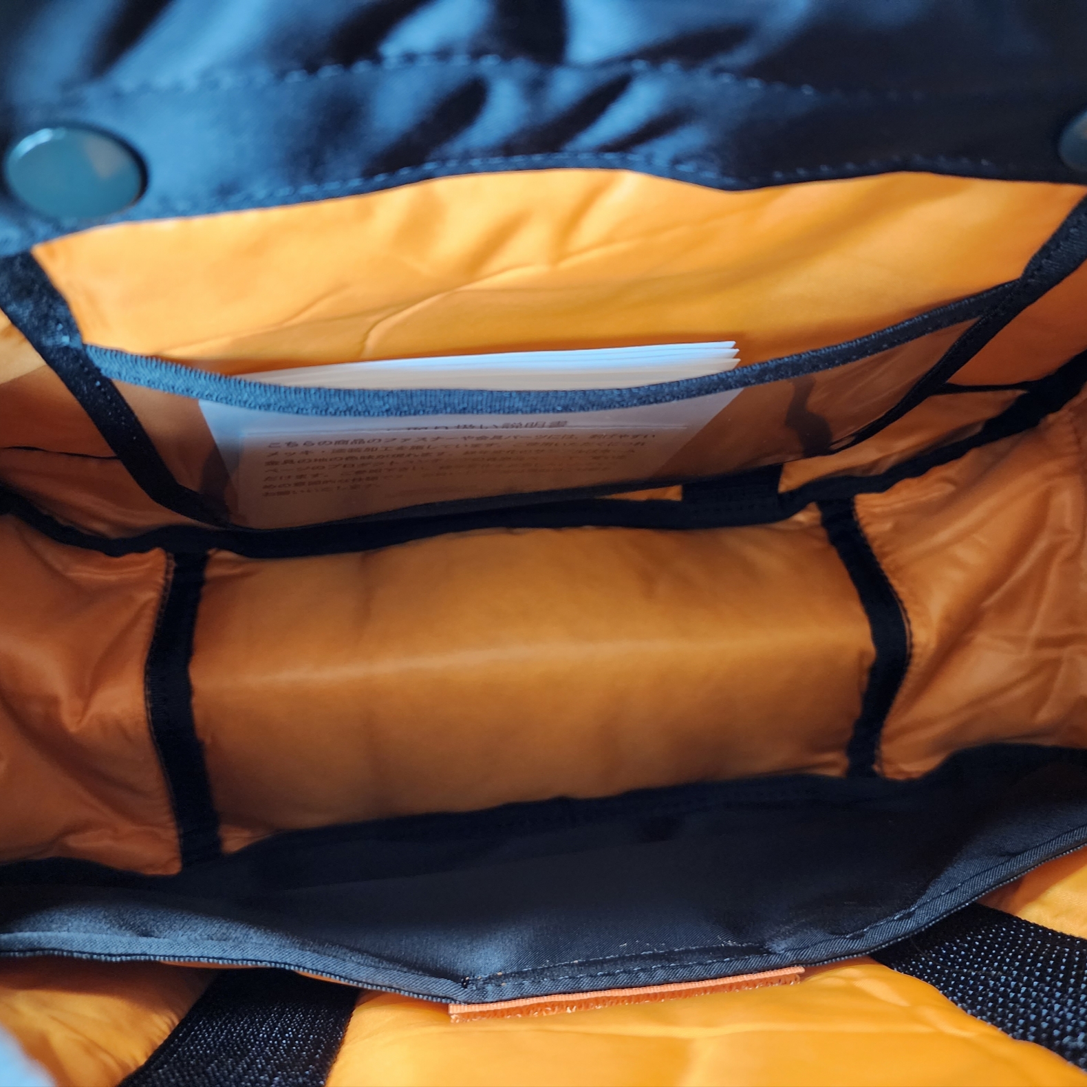 Porter Tanker Duffle Bag S Black 착용 스타일 - 5