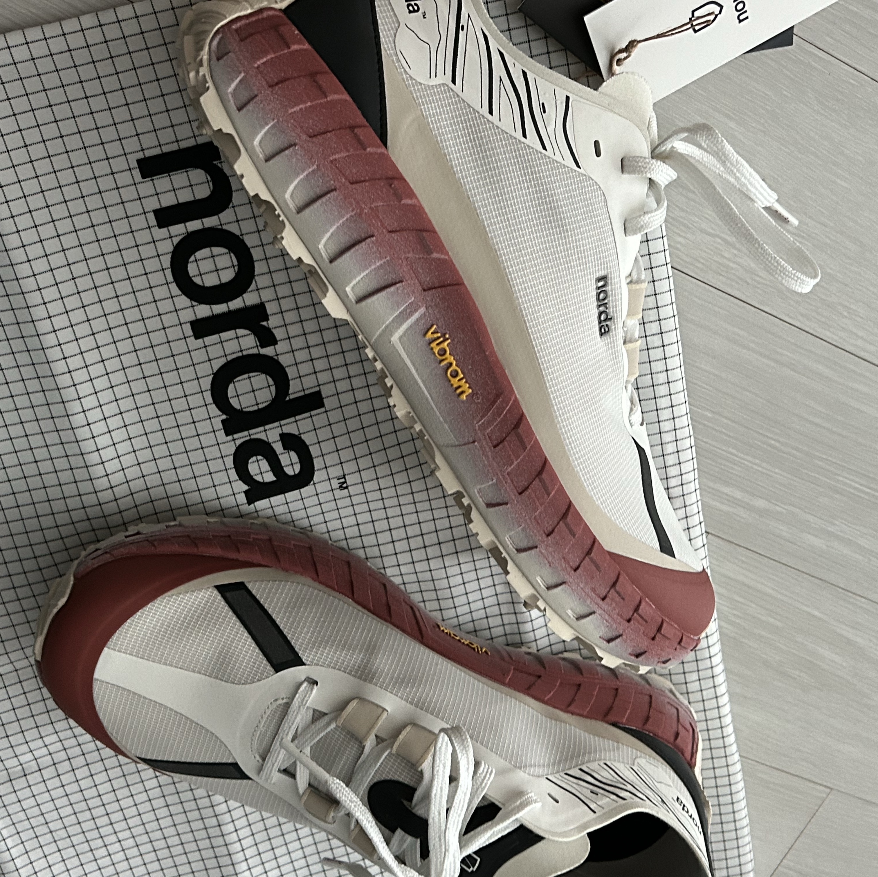 Norda 001 LTD Mars 착용 스타일 - 3