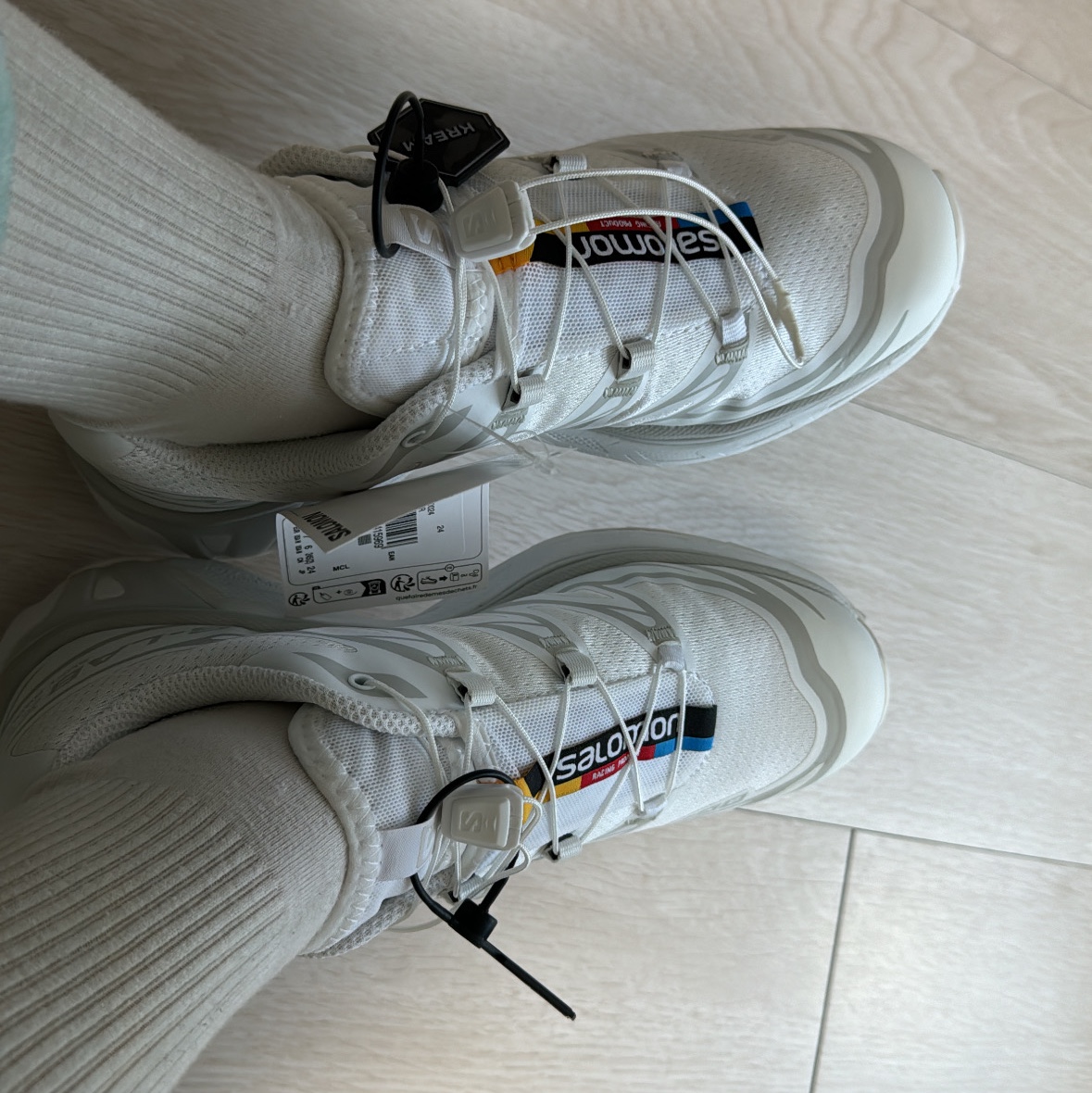 Salomon XT-6 ADV White 착용 스타일