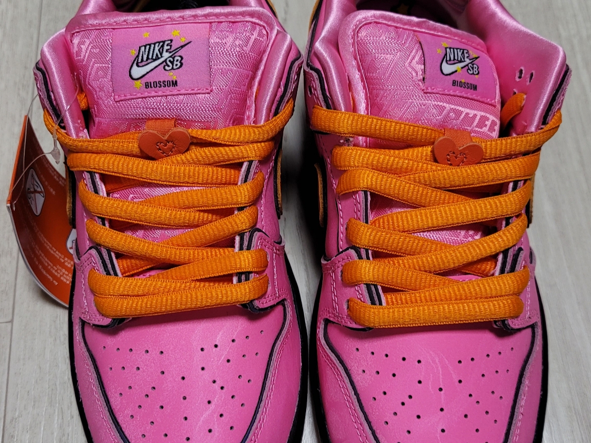 Nike x The Powerpuff Girls SB Dunk Low Pro QS Blossom 착용 스타일 - 3