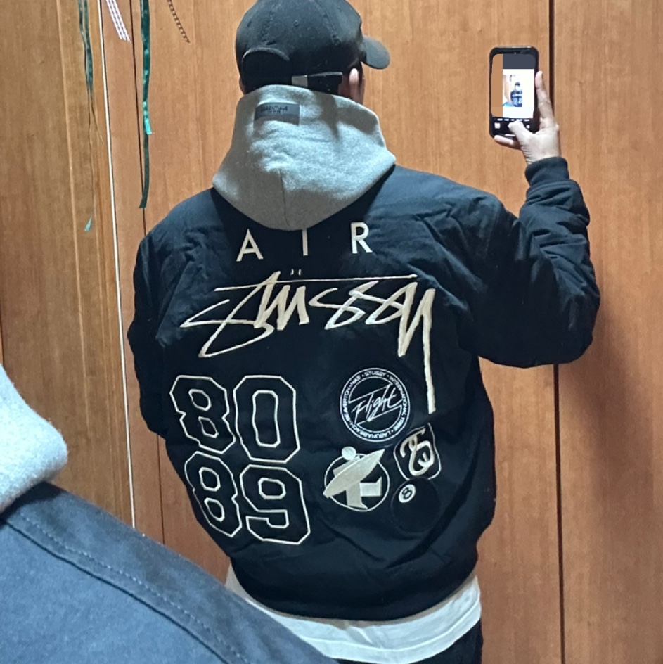 Nike x Stussy Reversible Jacket Black (FJ9153-010) 착용 스타일 - 1