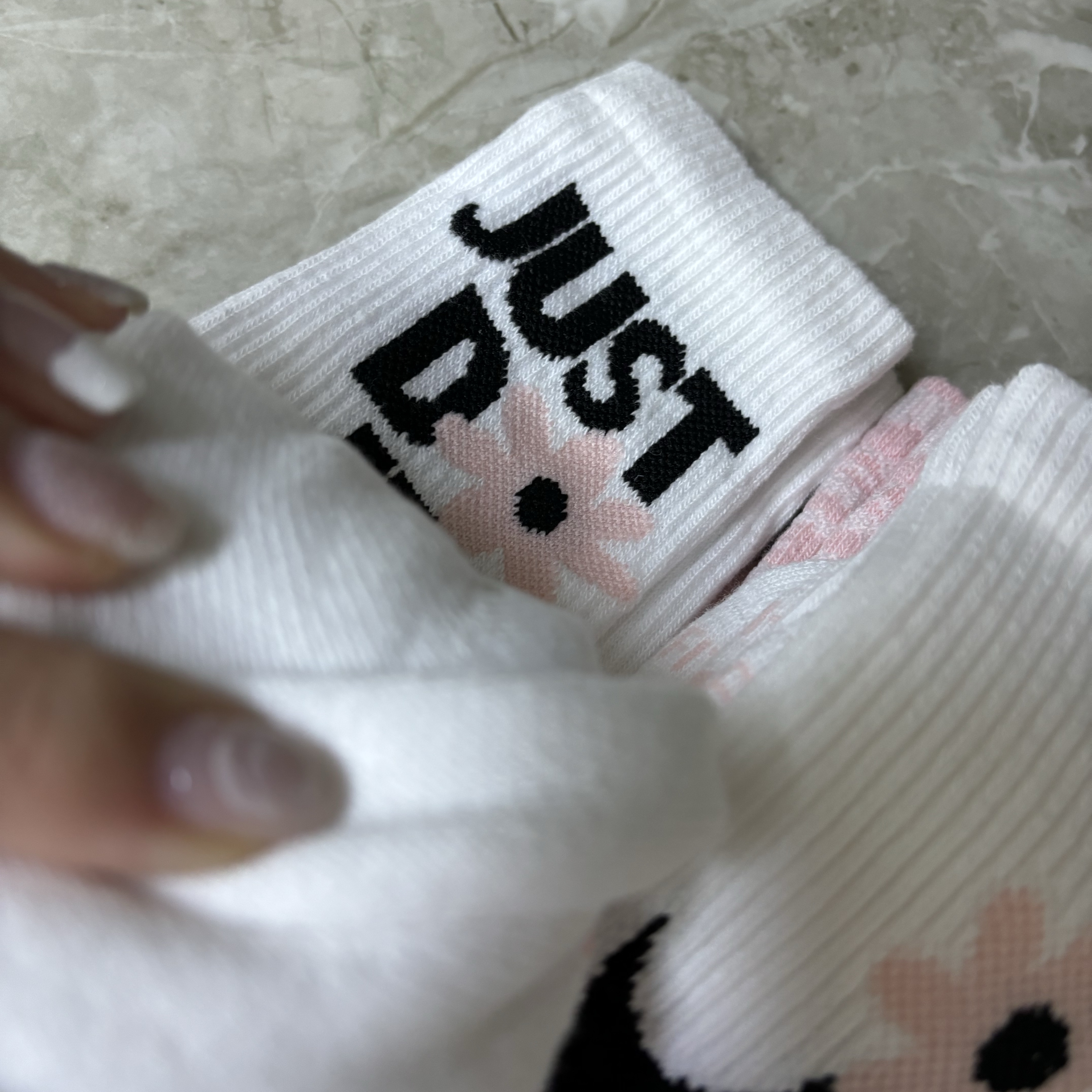 (Kids) Nike Everyday Plus Socks Pink White (6 Pack/Korean Ver.) 착용 스타일 - 4