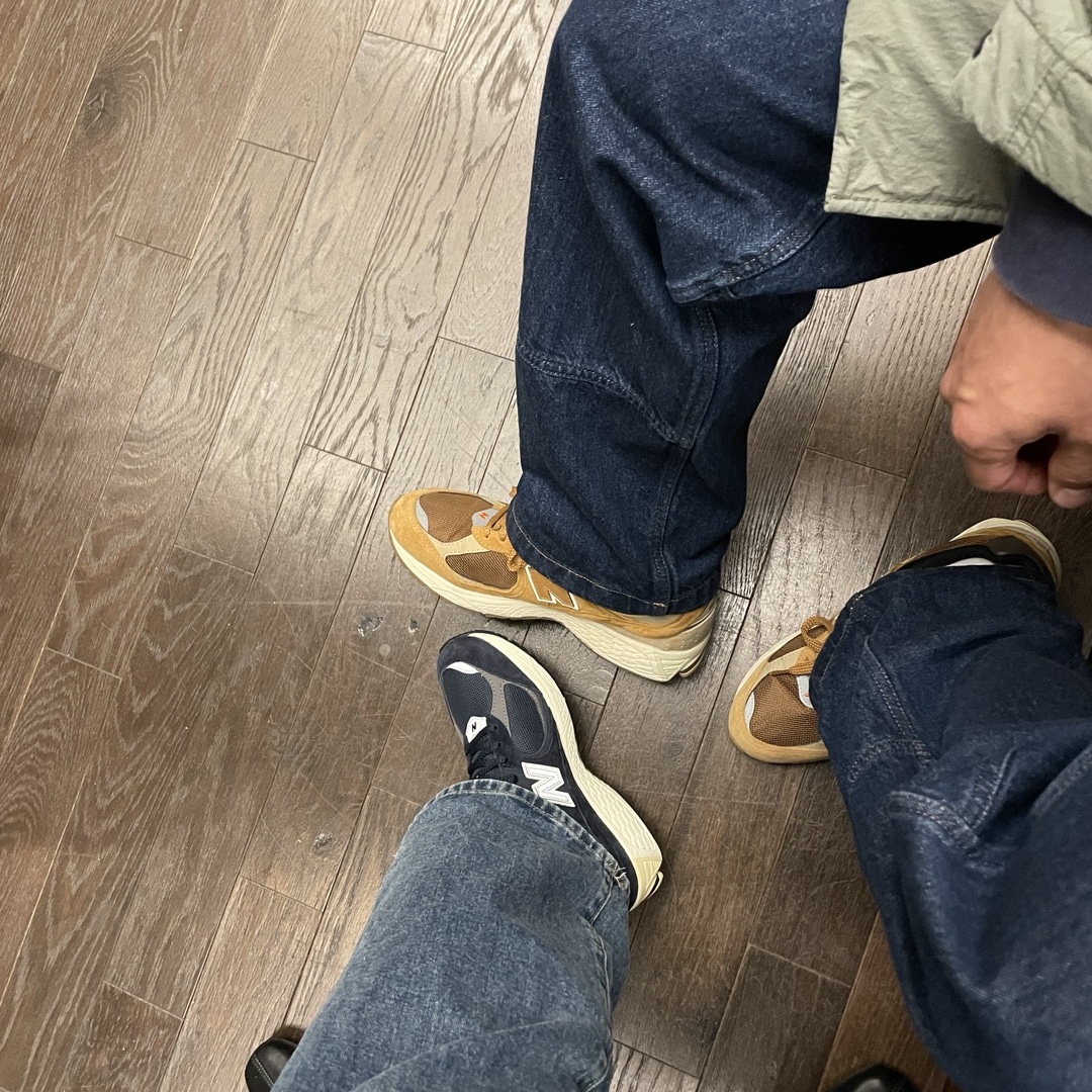 New Balance 2002R Eclipse Castlerock, New Balance 2002R Gore-Tex Tobacco 착용 스타일