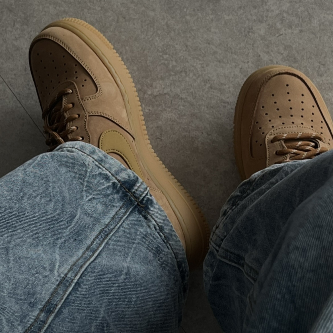 Nike Air Force 1 '07 WB Flax 착용 스타일