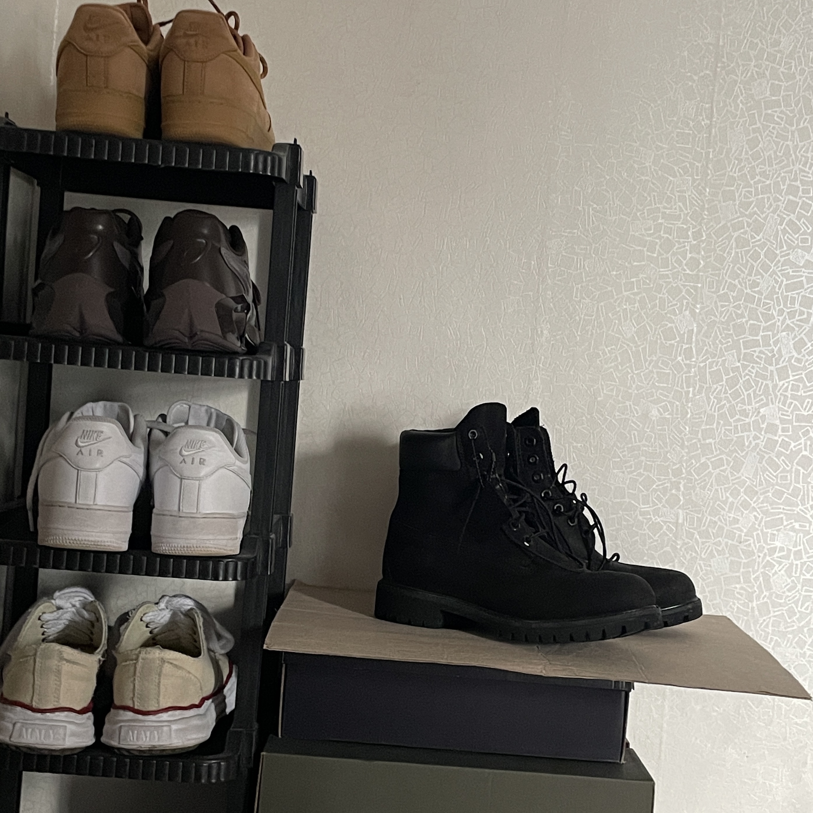 Nike Air Force 1 '07 WB Flax, Asics x Kiko Kostadinov Novalis Gel-Teremoa Java Pewter Purple 착용 스타일