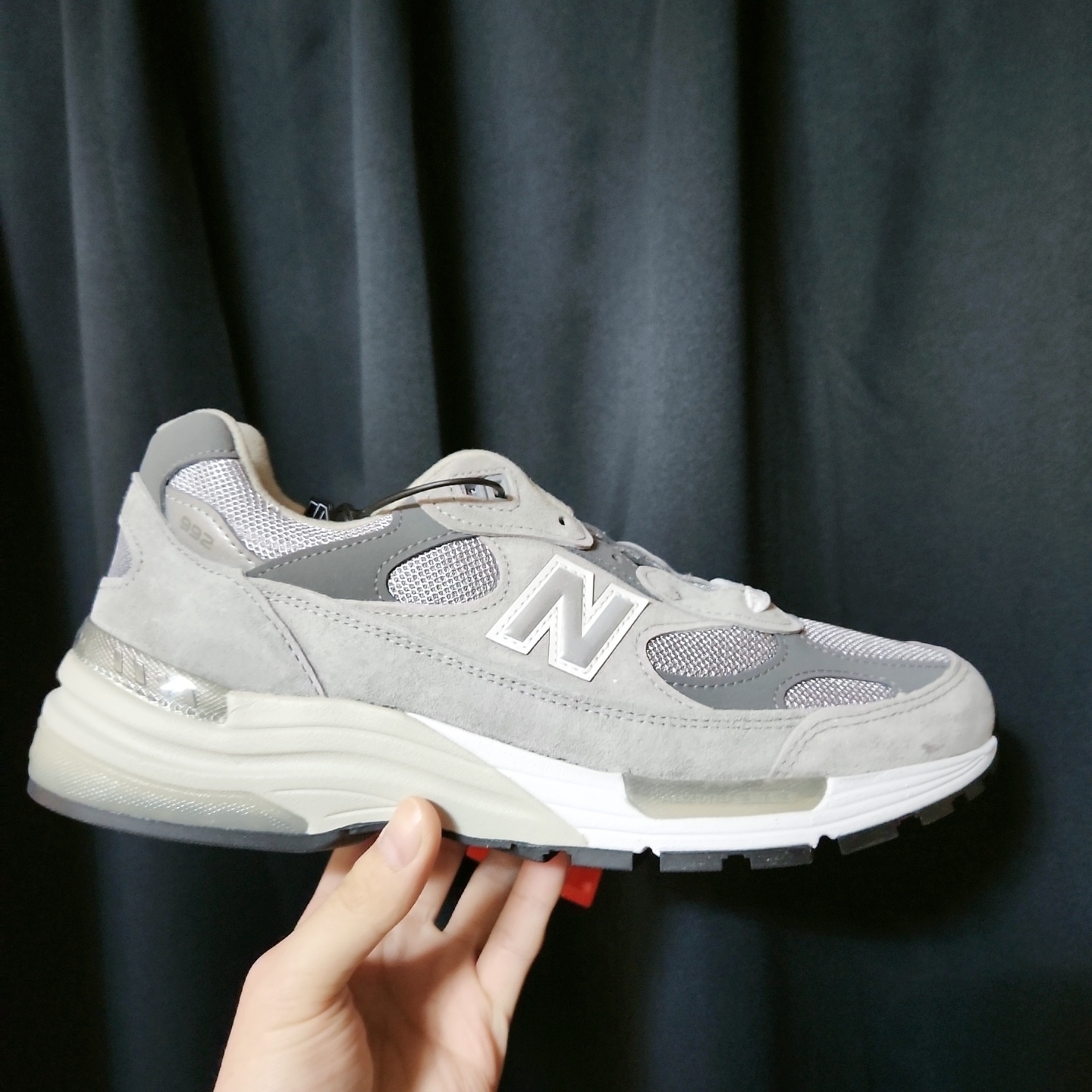New Balance 992 Made in USA Grey - D Standard 착용 스타일