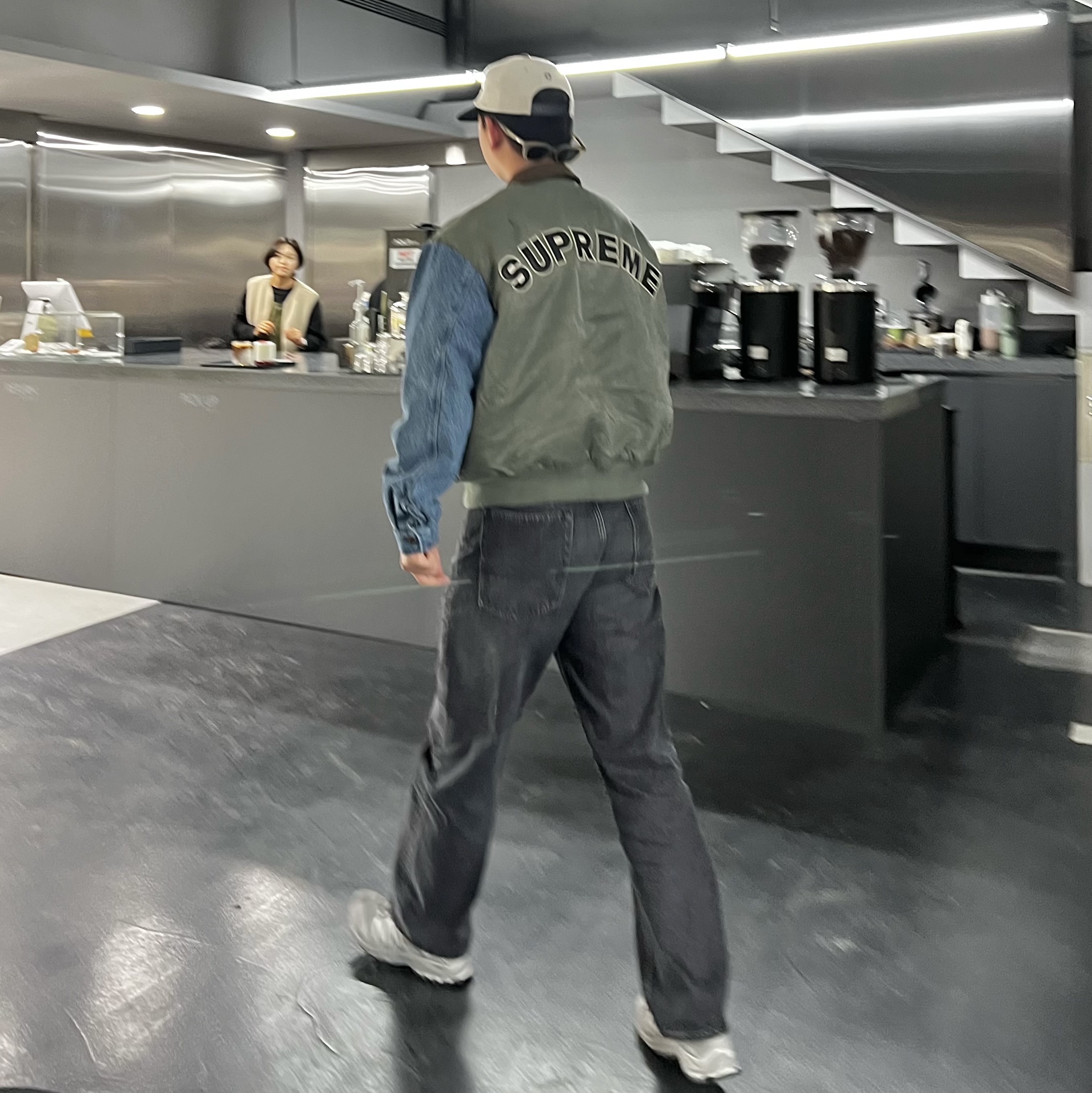 Supreme Denim Sleeve MA-1 Olive - 23SS, Our Legacy Third Cut Supergrey Wash 착용 스타일