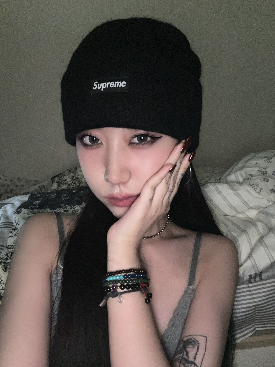 Supreme Mohair Beanie Black - 23FW 착용 스타일 - 2