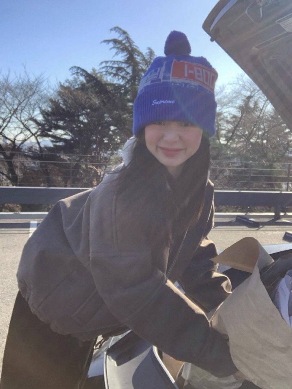 Supreme 18-Wheeler Beanie Blue - 23FW 착용 스타일
