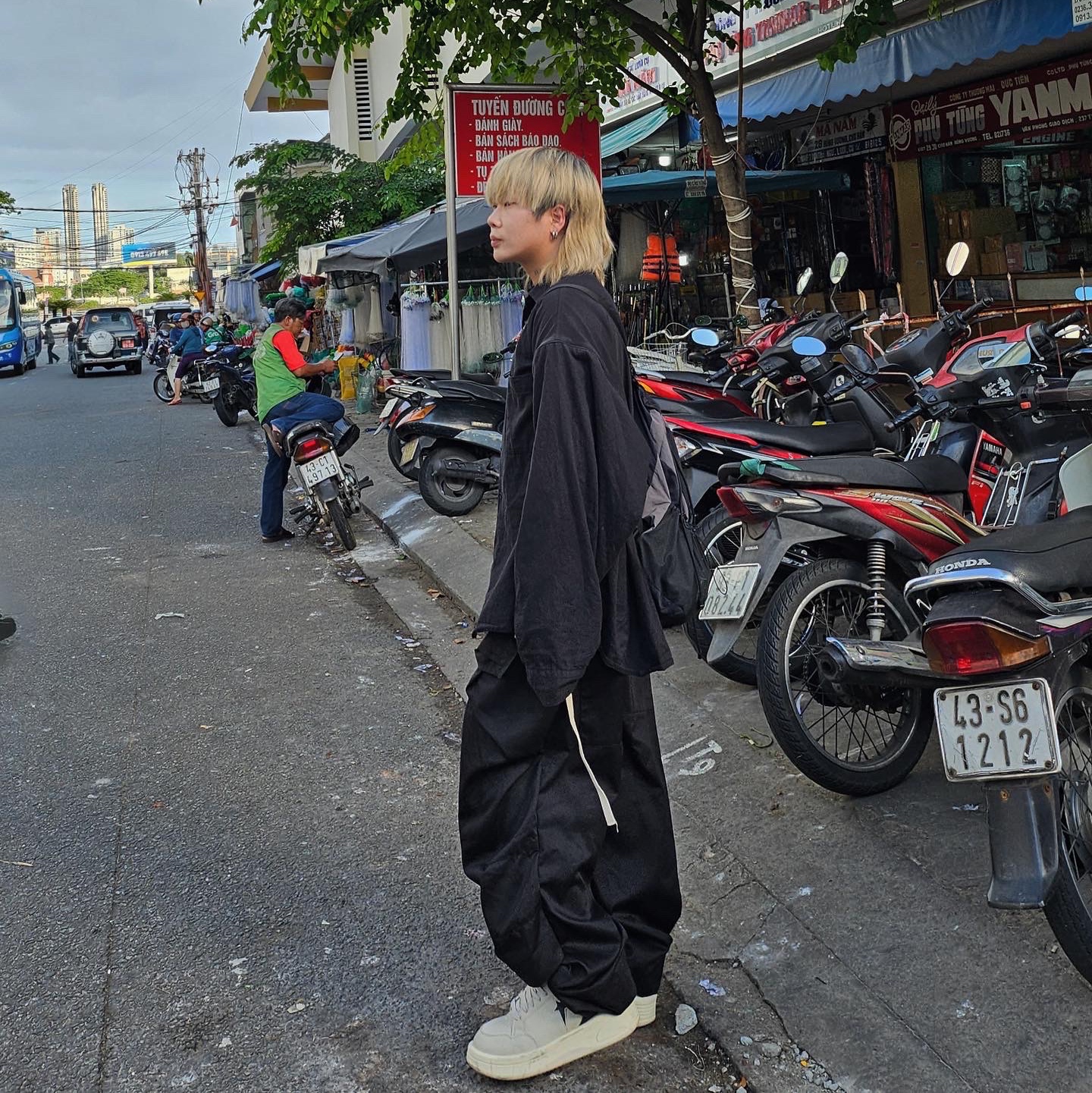 Converse x Drkshdw Turbowpn Pelican 착용 스타일 - 4