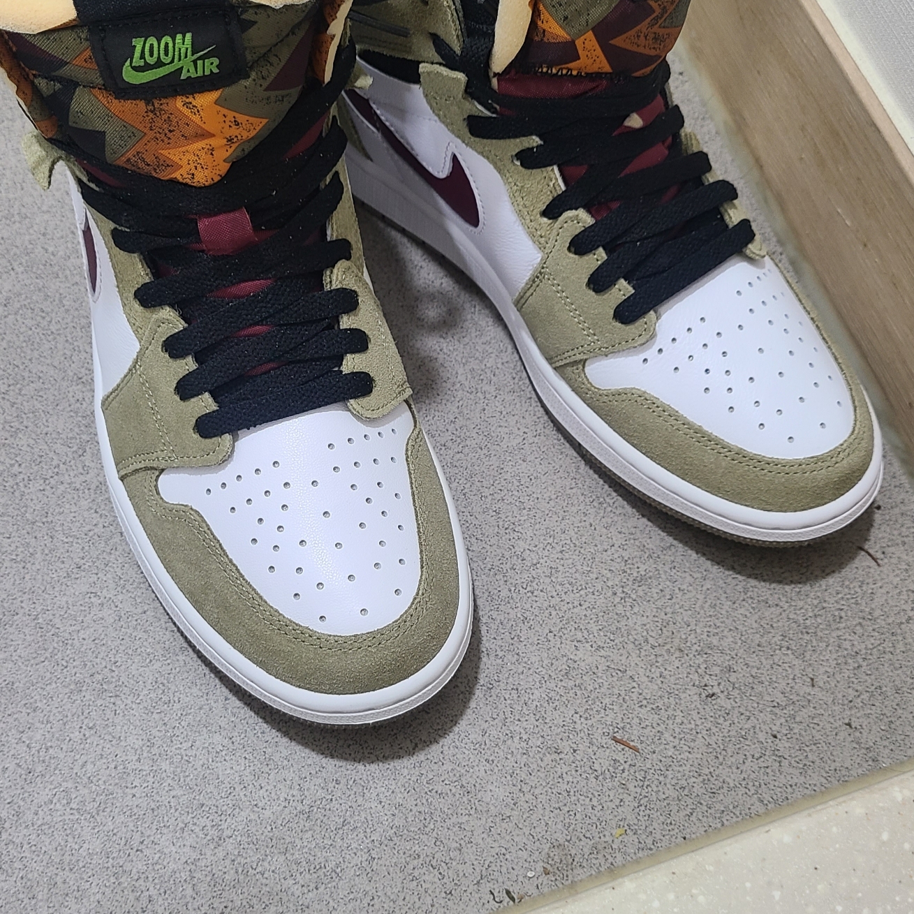 Jordan 1 Zoom Air CMFT Neutral Olive 착용 스타일