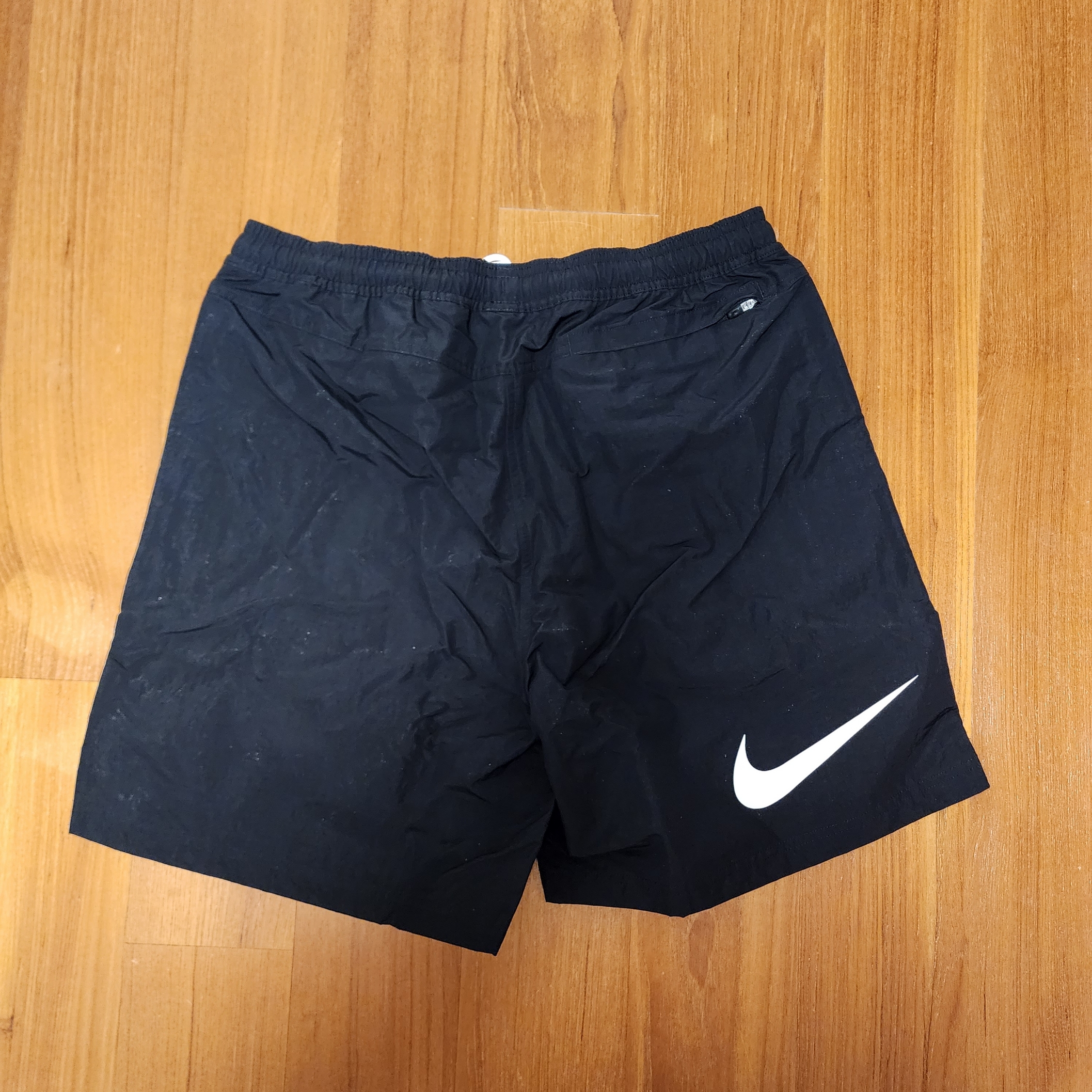 Nike x Stussy Shorts Black (FJ9167-010) 착용 스타일 - 2