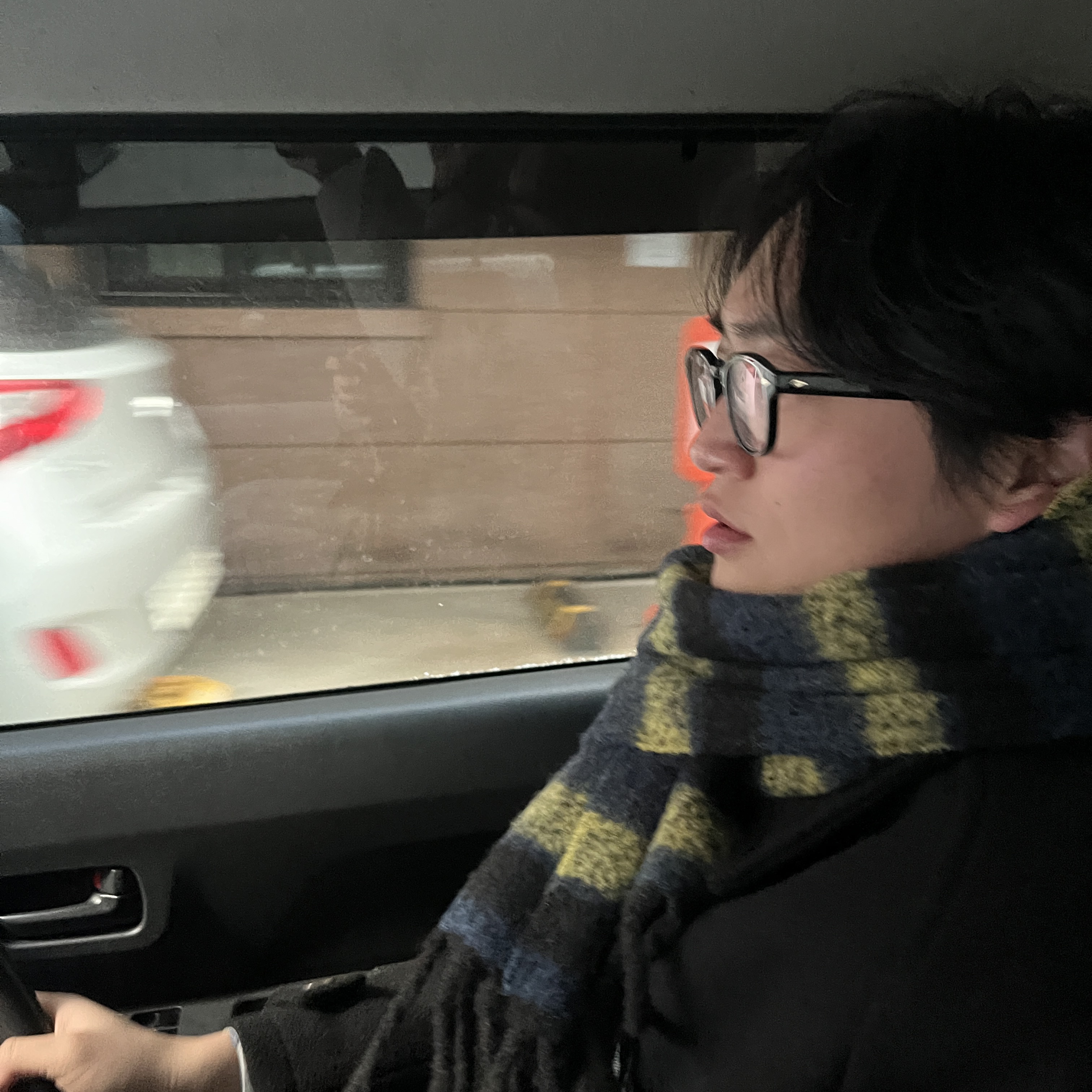 Uniqlo x JW Anderson Striped Chunky Scarf Blue, Nike x Tom Sachs General Purpose Shoe Light Cream 착용 스타일 - 2