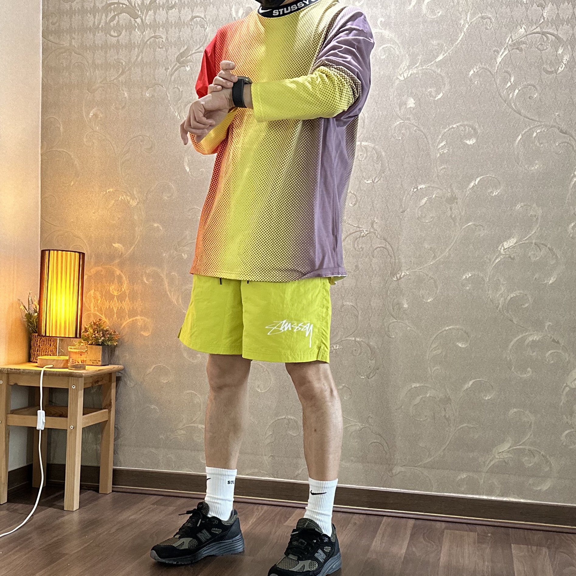Nike x Stussy Shorts High Voltage (FJ9167-344), Supreme Seoul Box Logo T-Shirt White - 23FW 착용 스타일 - 5