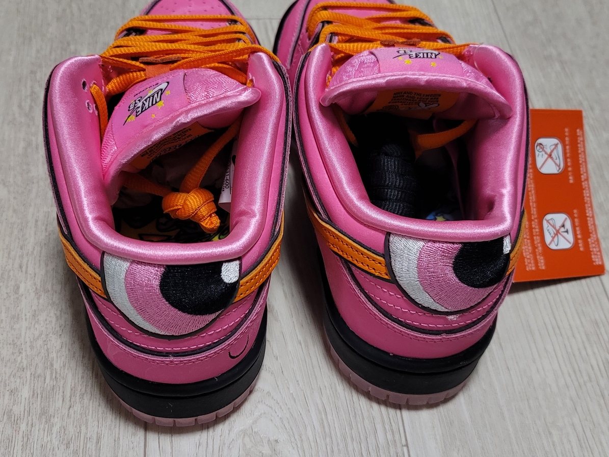 Nike x The Powerpuff Girls SB Dunk Low Pro QS Blossom 착용 스타일 - 5