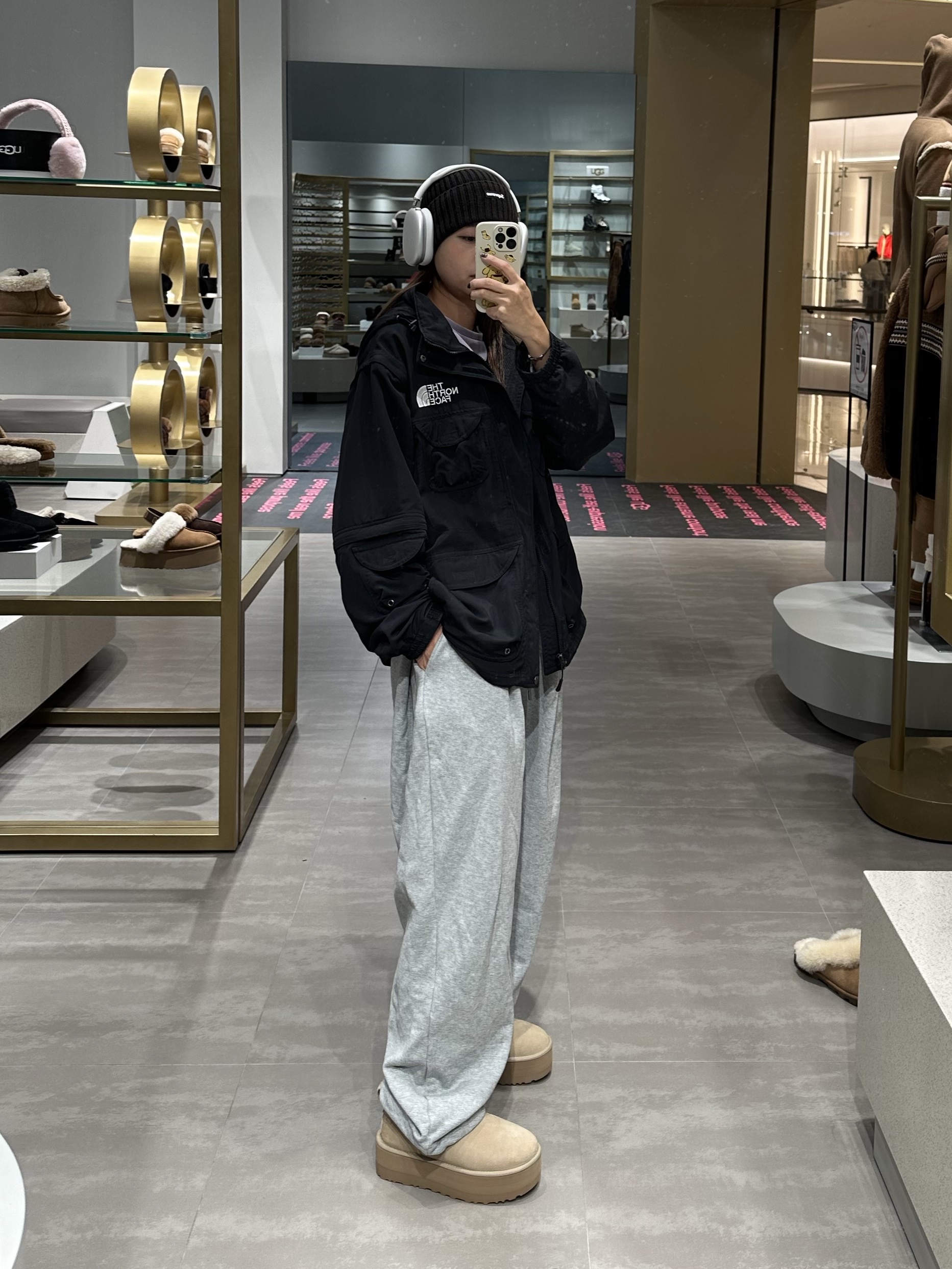 Supreme x The North Face Trekking Convertible Jacket Black - 22SS, Apple AirPods Max Lightning Silver (Korean Ver.) 착용 스타일 - 2