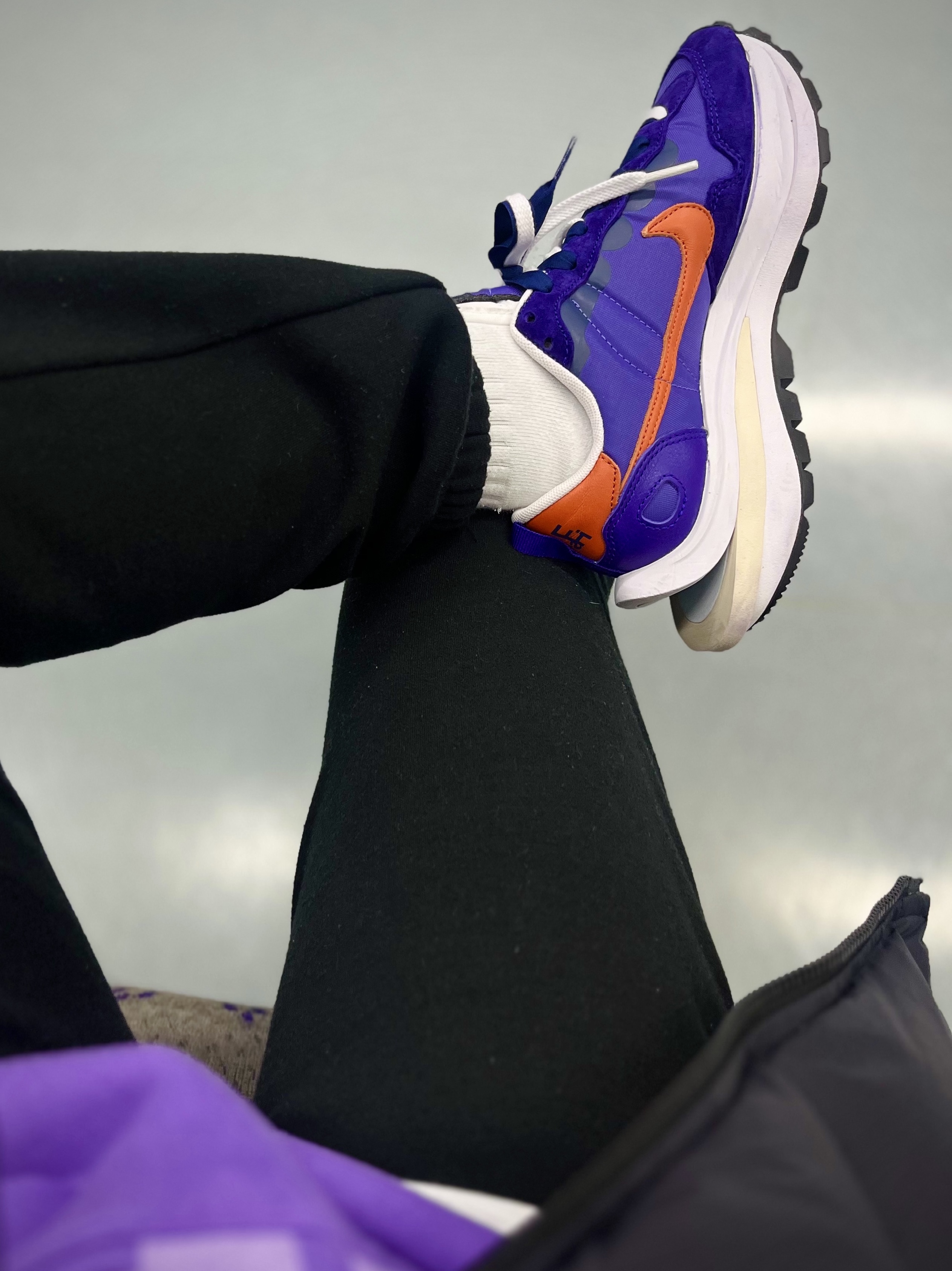 Nike x Sacai VaporWaffle Dark Iris, IAB Studio x Thor Hoodie Purple 착용 스타일