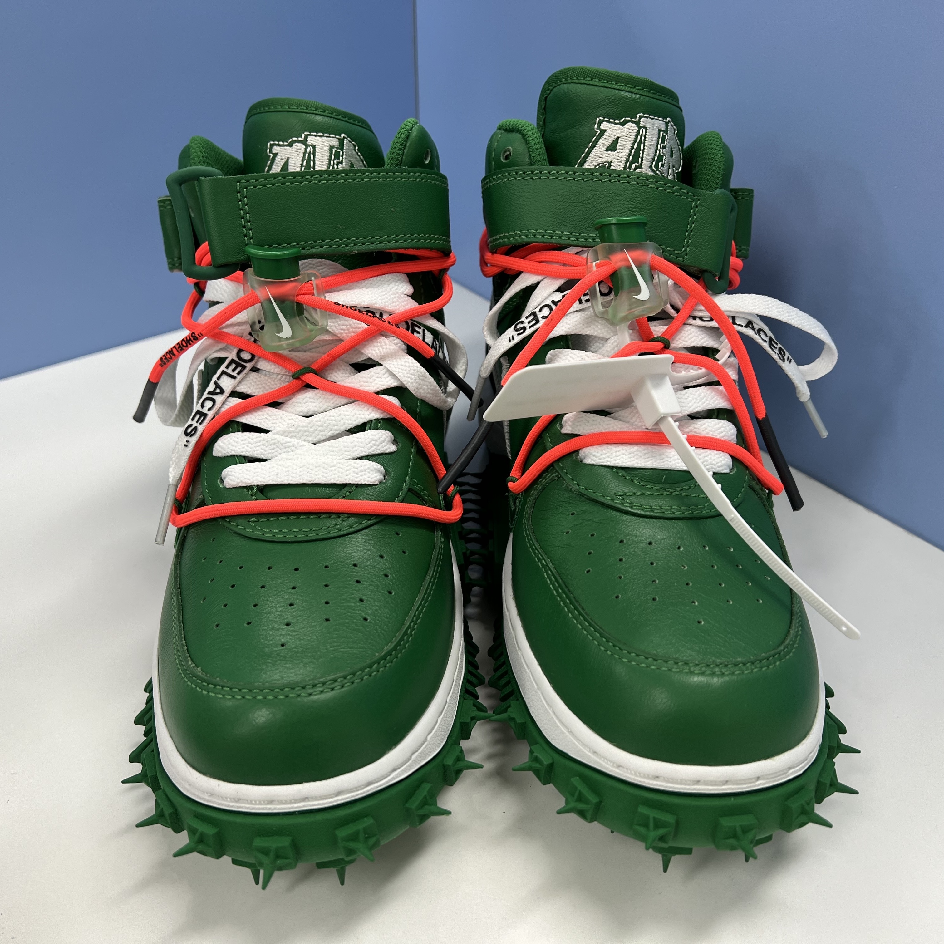 Nike x Off-White Air Force 1 Mid SP Leather Pine Green 착용 스타일 - 4