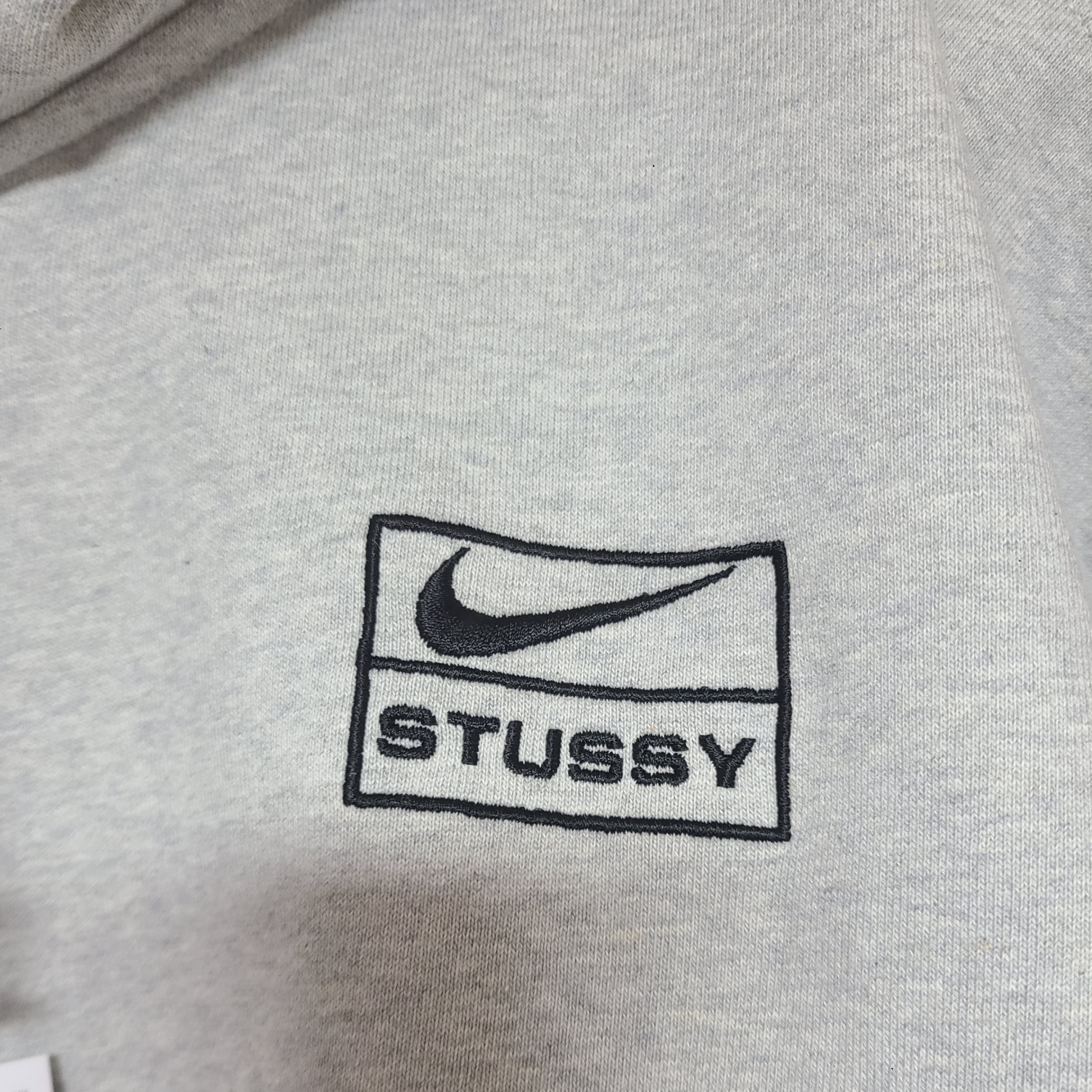 Nike x Stussy Full Zip Fleece Hoodie Grey Heather (FJ9181-050) 착용 스타일 - 2