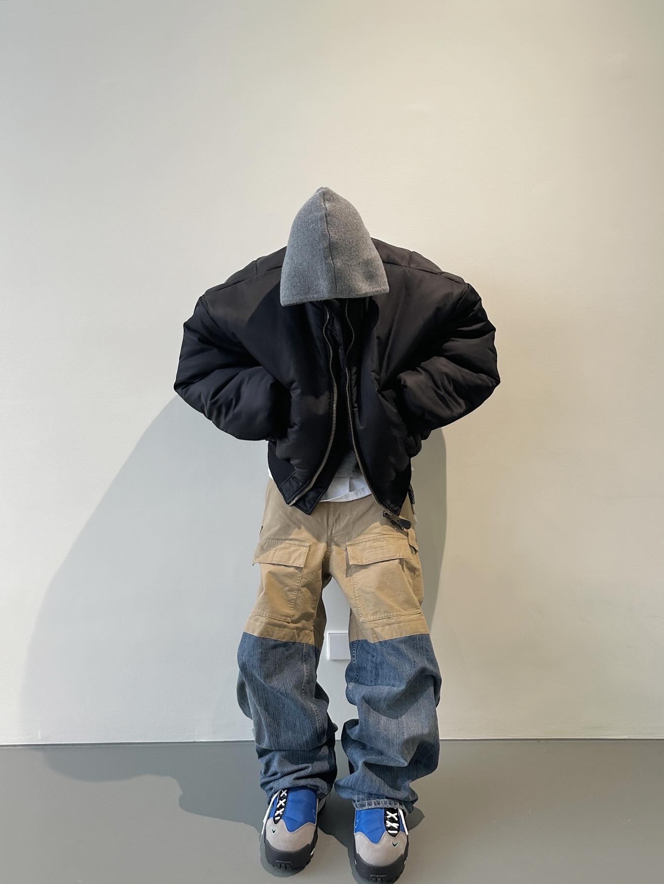 Nike x Sacai Magmascape SP Varsity Royal 착용 스타일