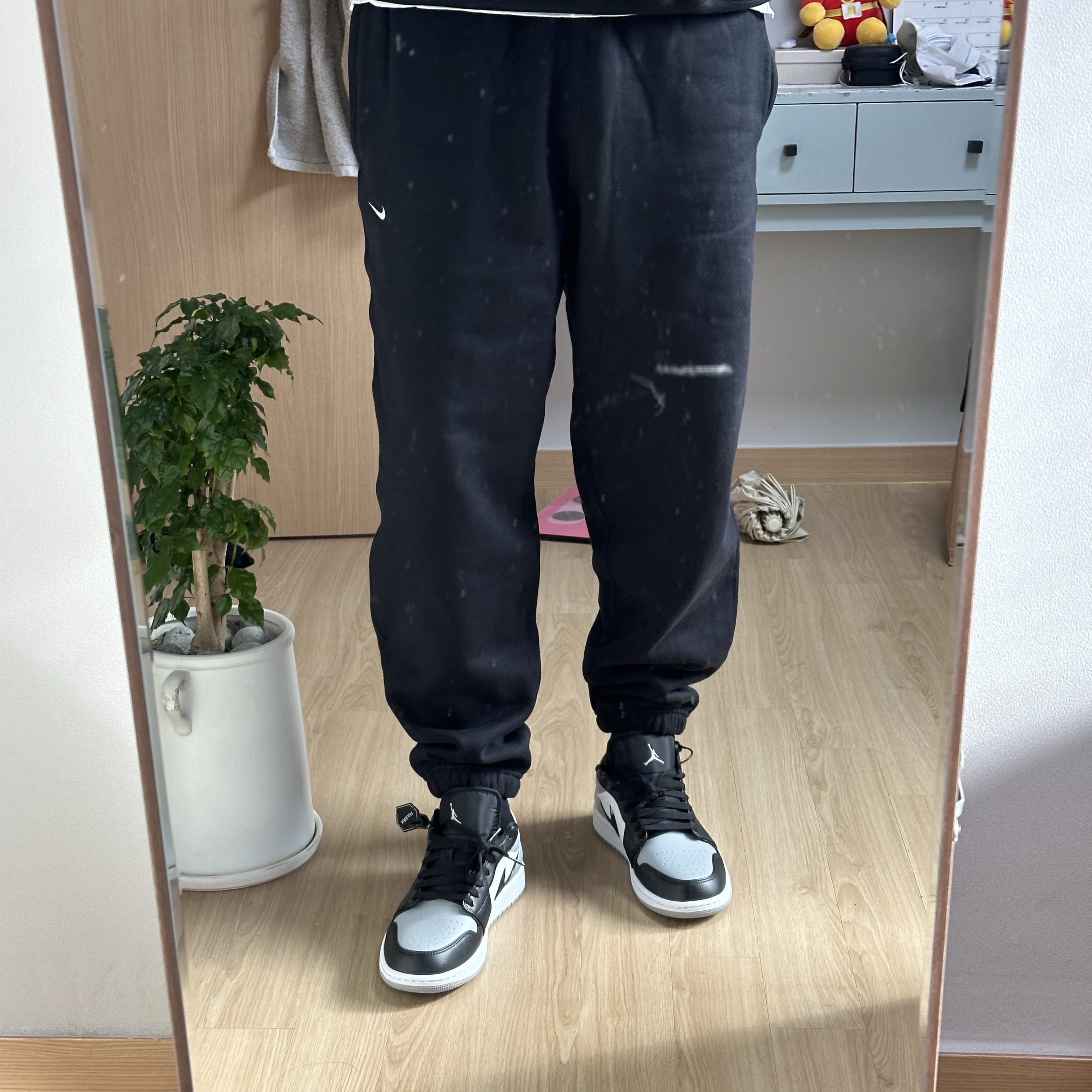 Nike NRG Solo Swoosh Fleece Pants Black White - Asia 착용 스타일 - 1