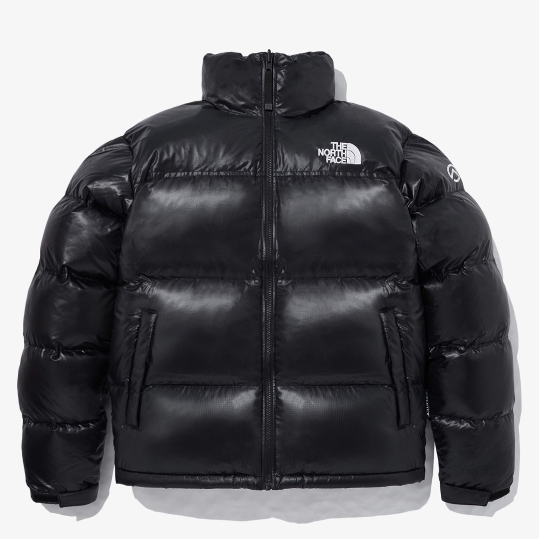 The North Face Quantum Nuptse Jacket Black 착용 스타일