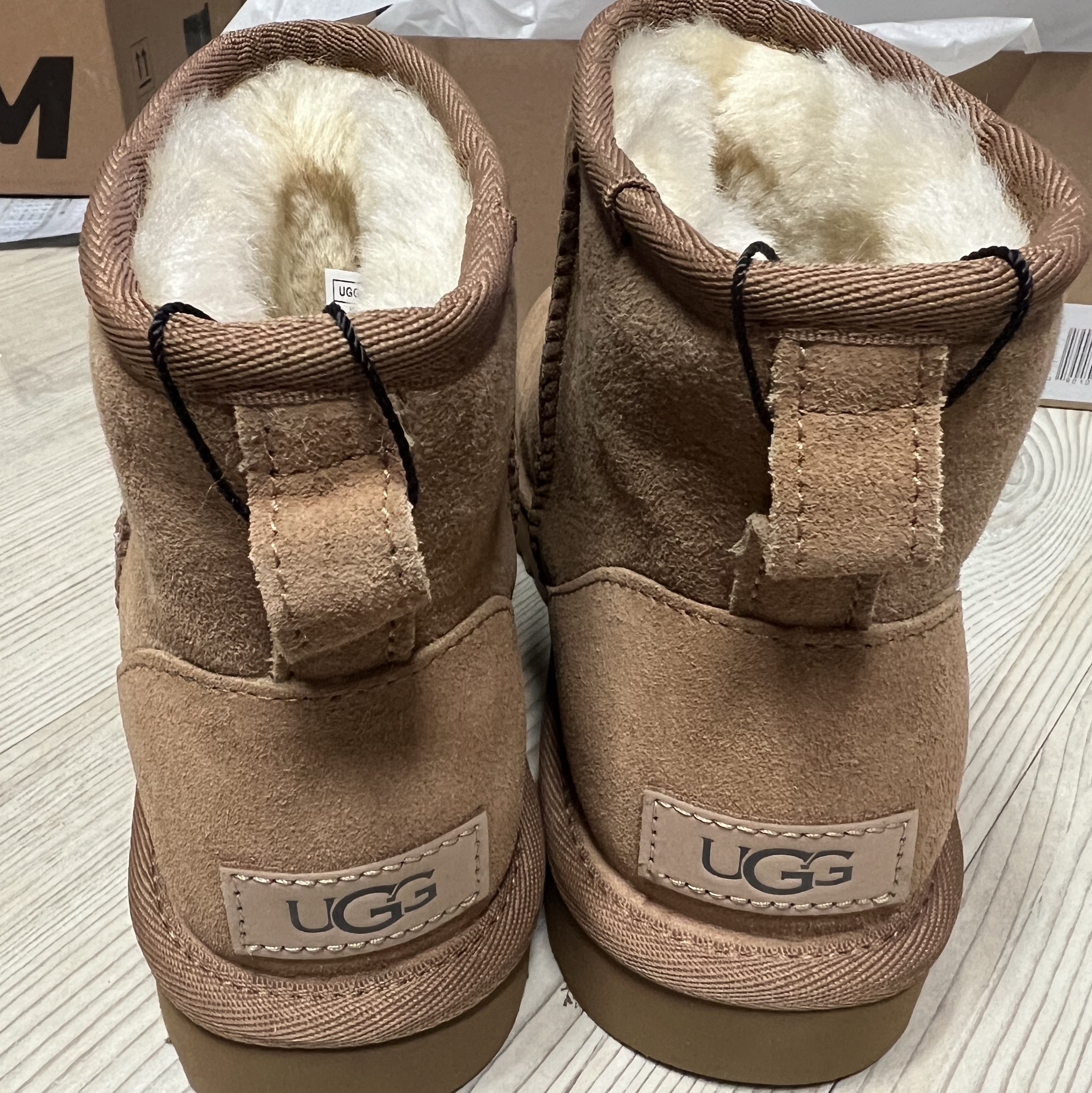 (W) UGG Classic Mini II Boots Chestnut 착용 스타일