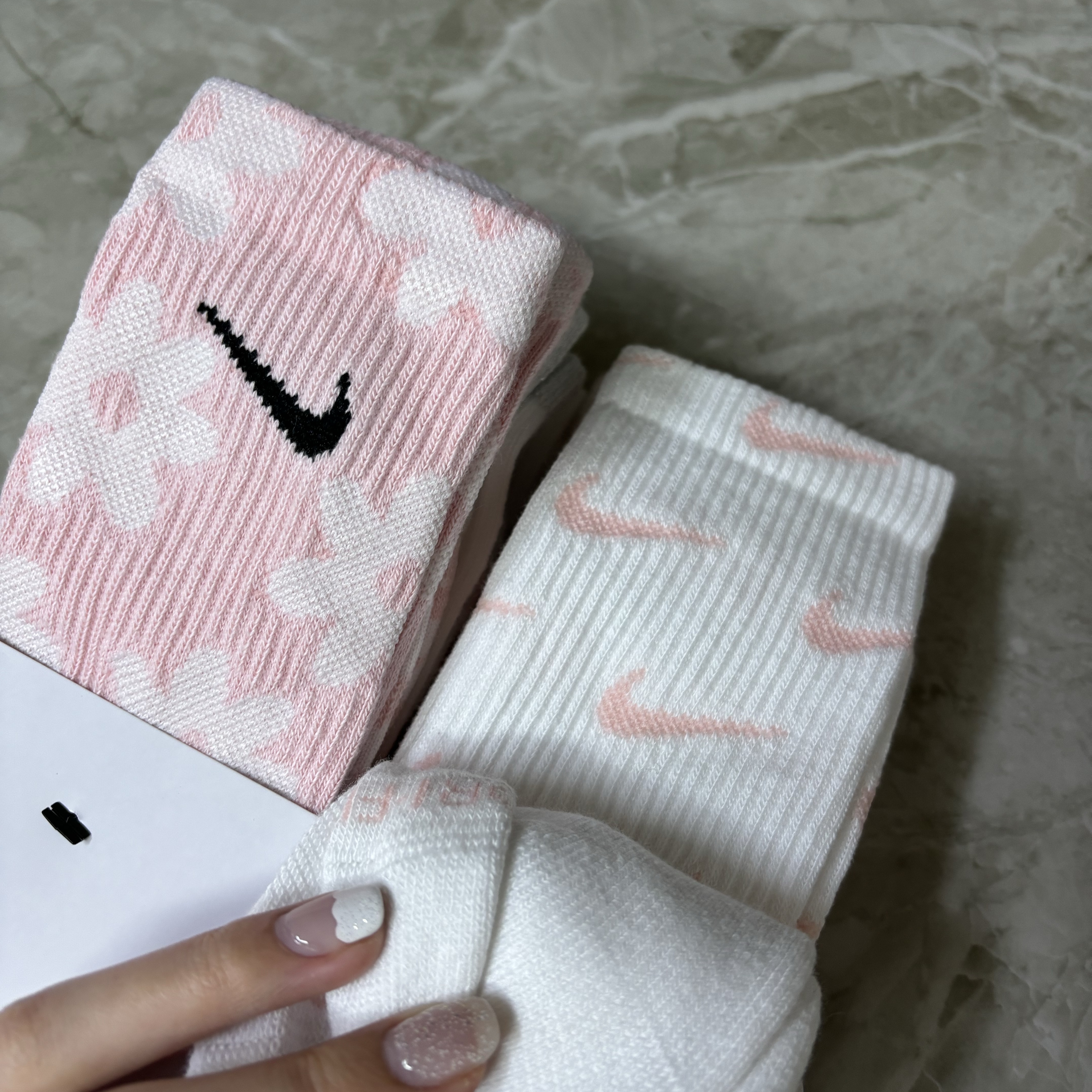 (Kids) Nike Everyday Plus Socks Pink White (6 Pack/Korean Ver.) 착용 스타일 - 3