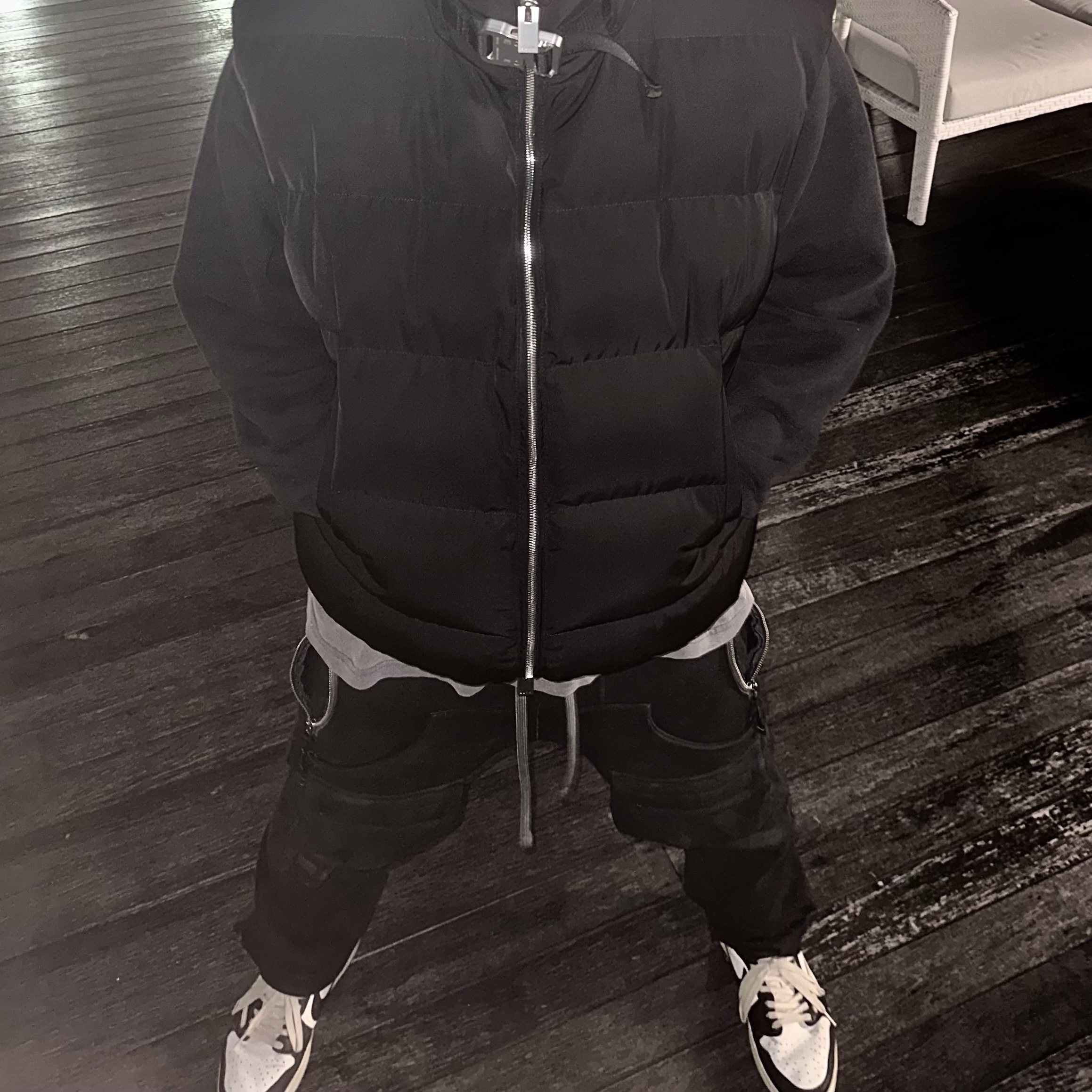 Netherworld Logo Beanie Black, Jordan 1 x Travis Scott x Fragment Retro Low OG SP Military Blue 착용 스타일 - 3