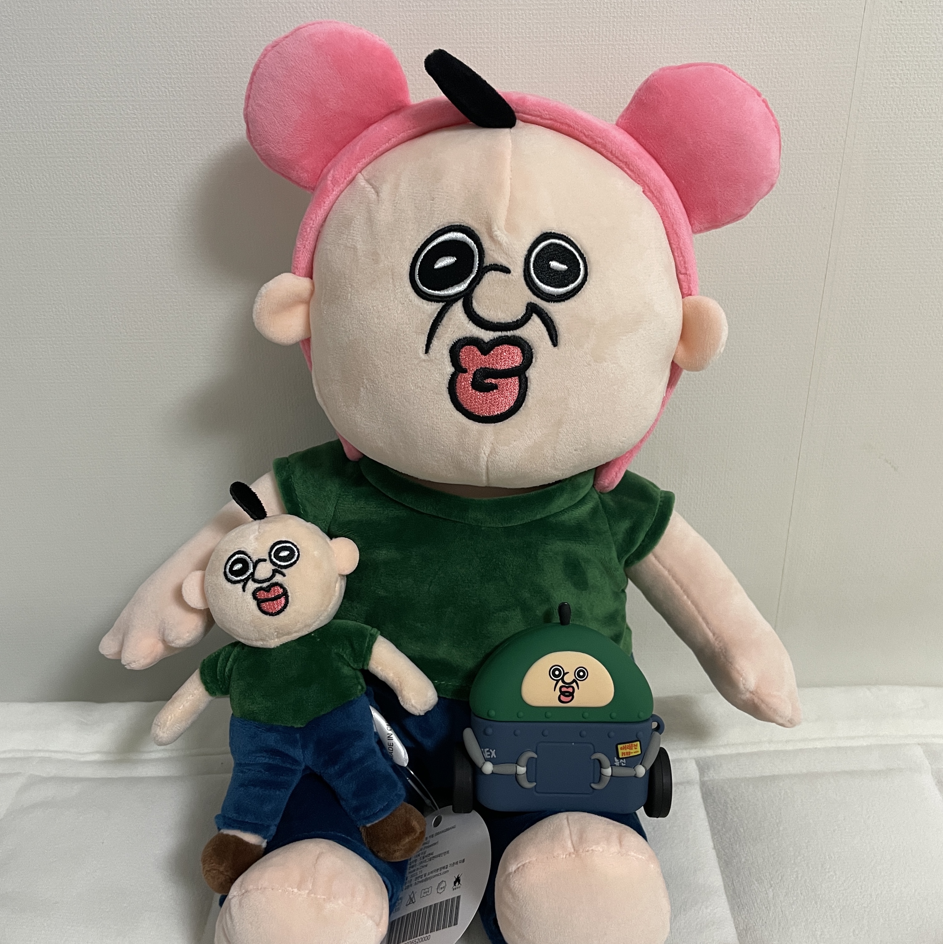 Bbangbbang Doll Keyring, Bbangbbang Robot Airpods Pro 2nd Gen Case 착용 스타일