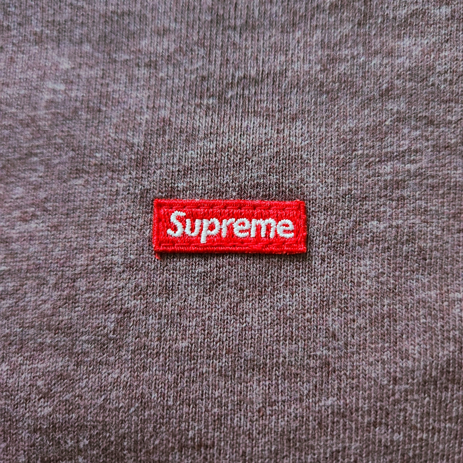 Supreme Small Box Crewneck Heather Mauve - 23FW 착용 스타일 - 2