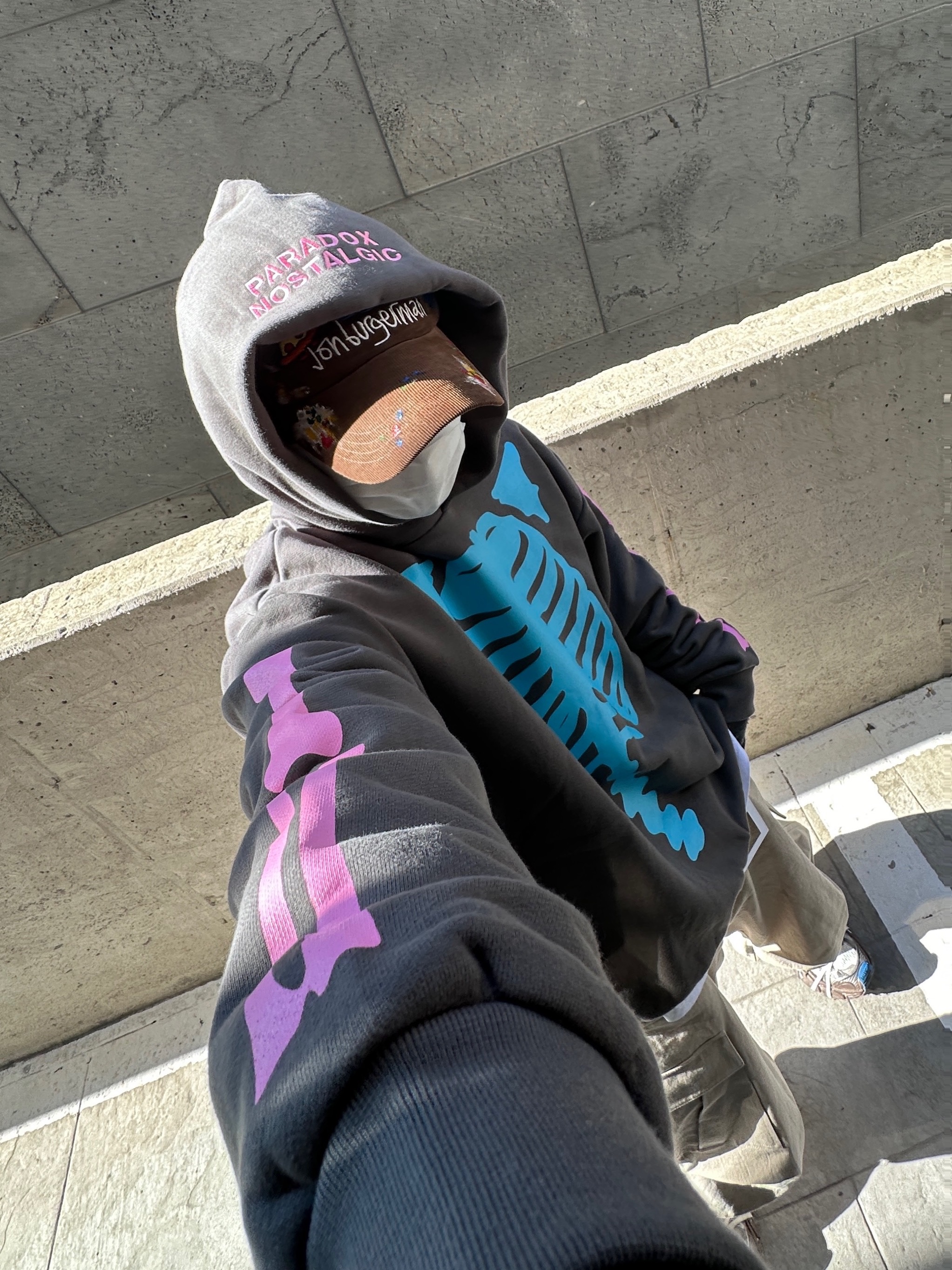 Balenciaga 3XL Sneakers Worn Out Grey White Blue, Nonnod Side Zip Cargo Pants Beige 착용 스타일 - 4