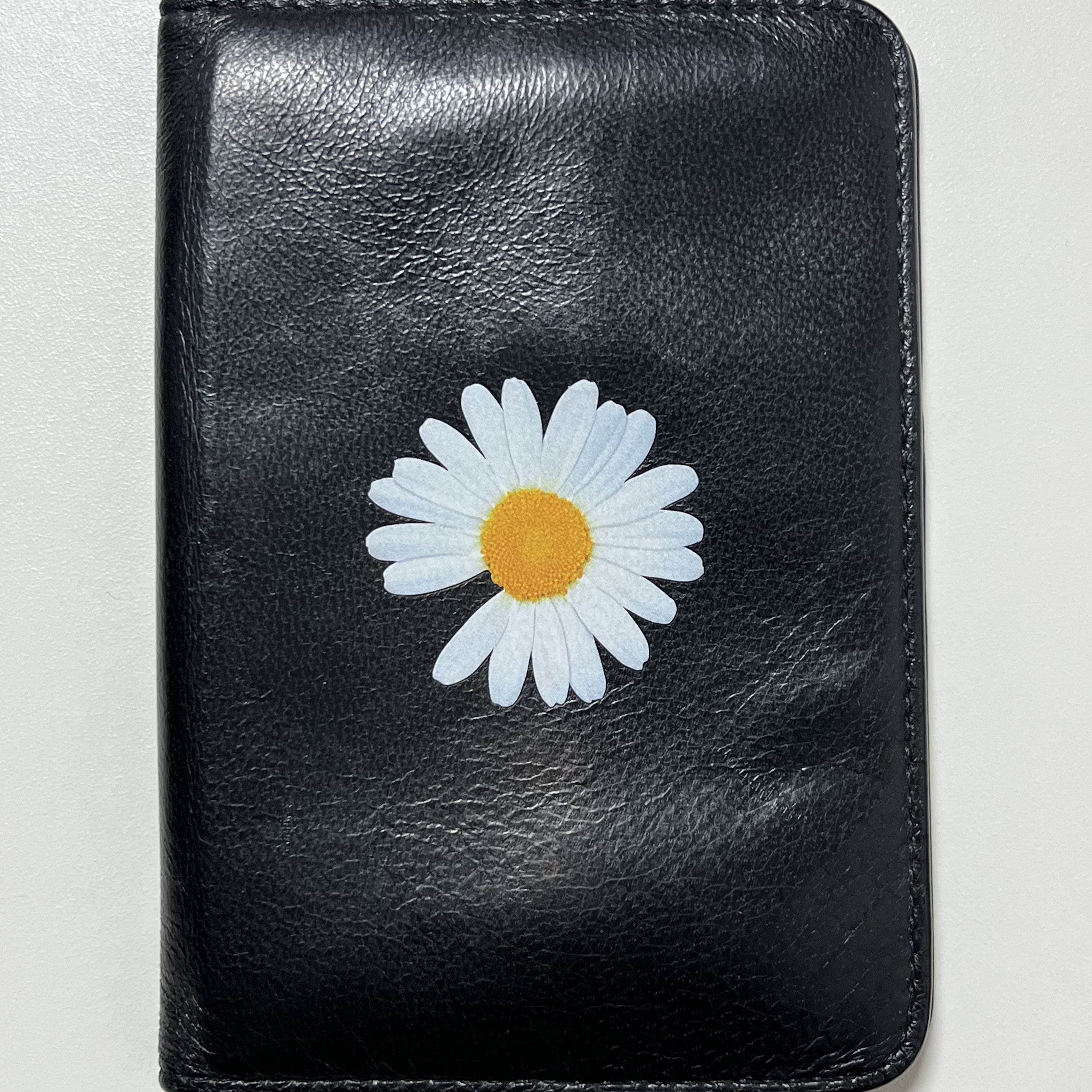 Peaceminusone passport case black 【公式通販】