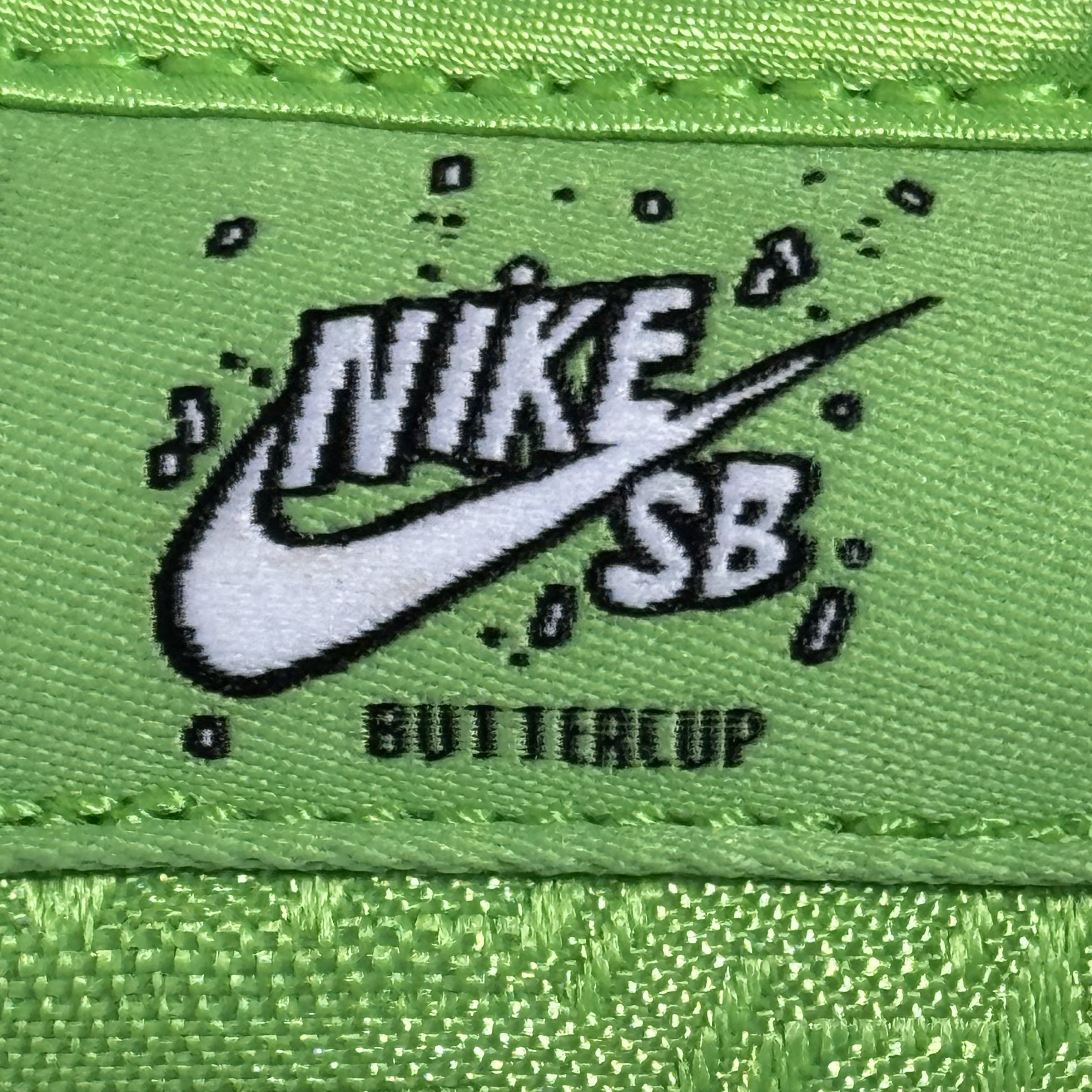 Nike x The Powerpuff Girls SB Dunk Low Pro QS Buttercup 착용 스타일 - 6