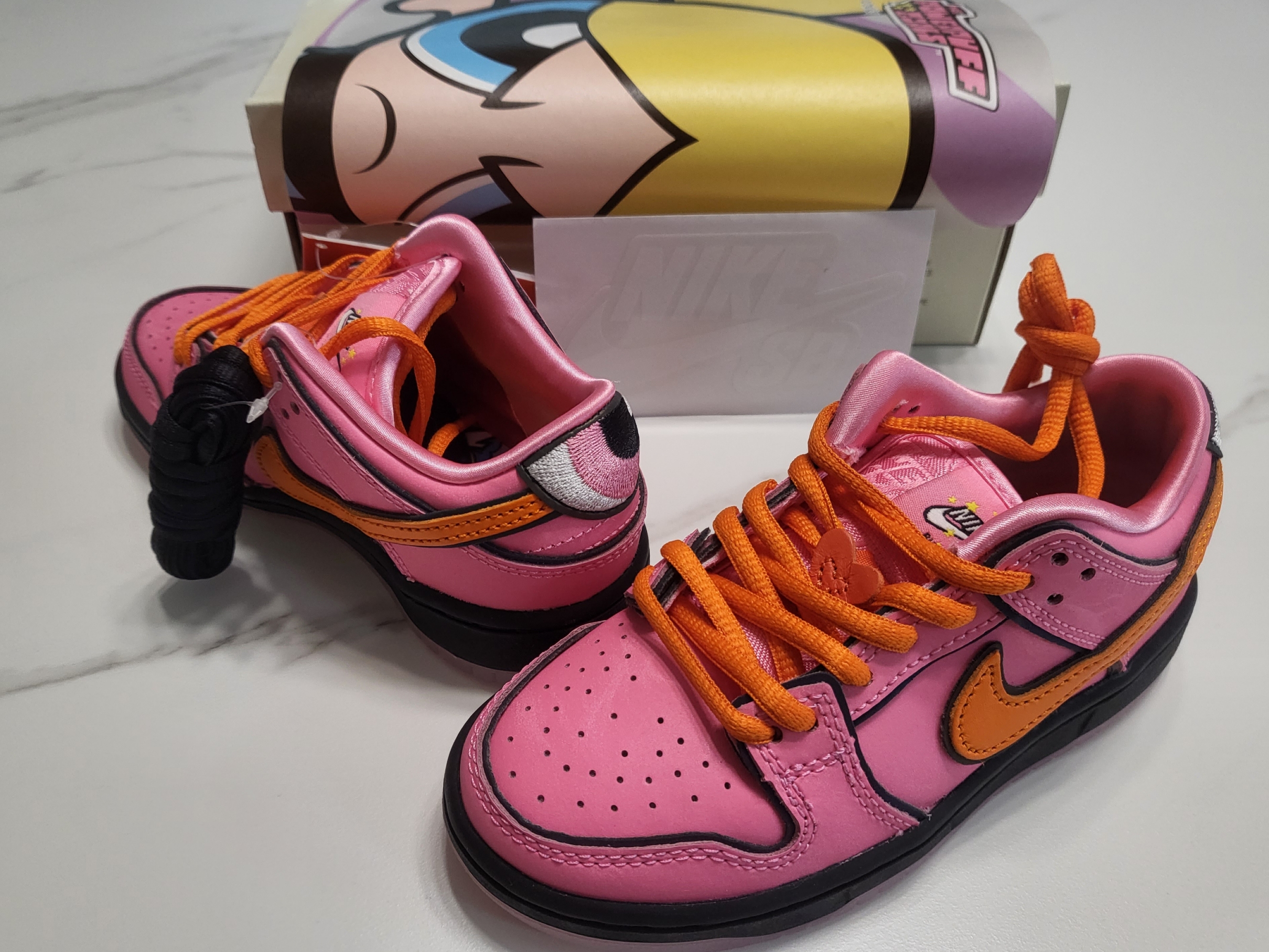 (PS) Nike x The Powerpuff Girls SB Dunk Low Pro QS Blossom 착용 스타일
