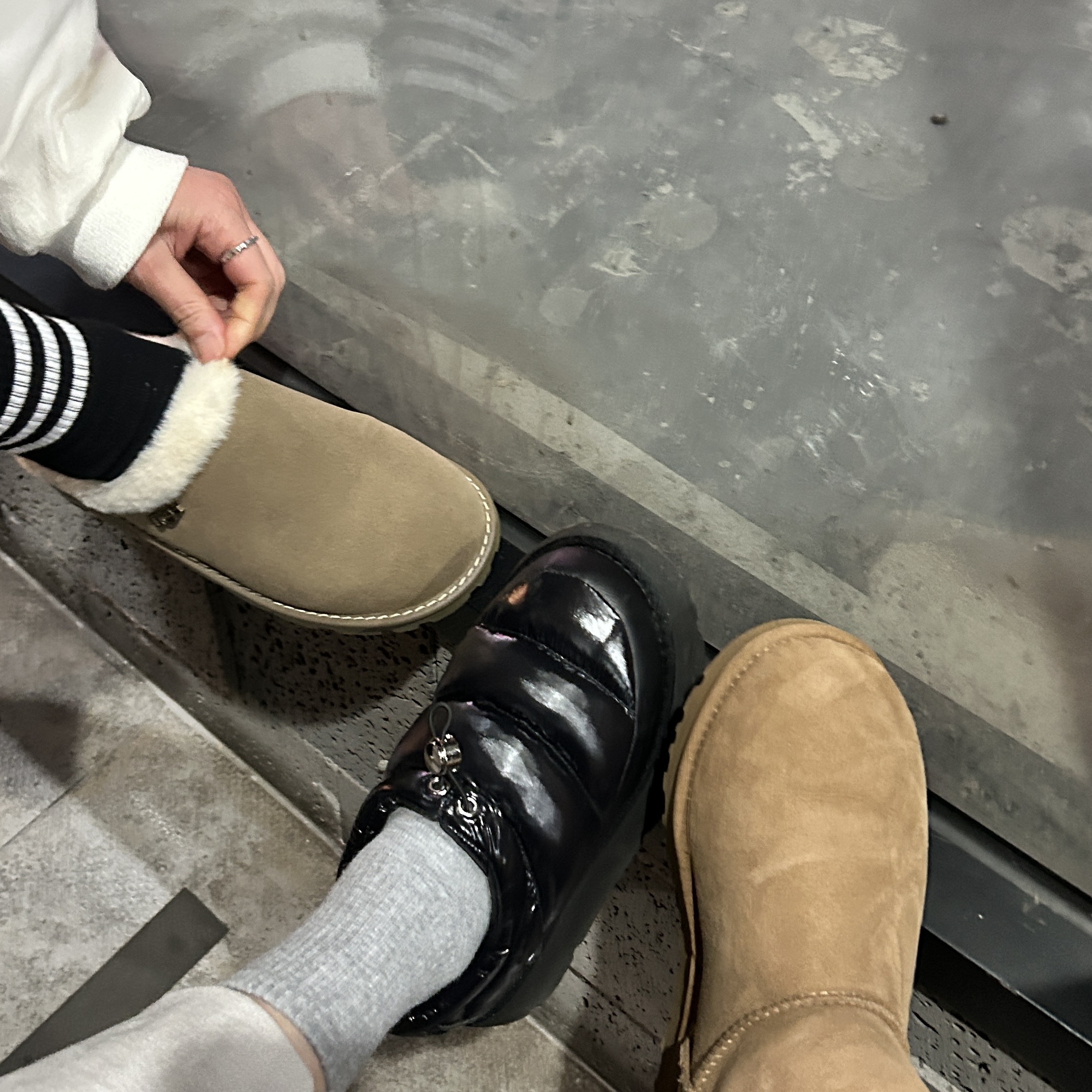 (W) UGG Classic Mini II Boots Chestnut 착용 스타일