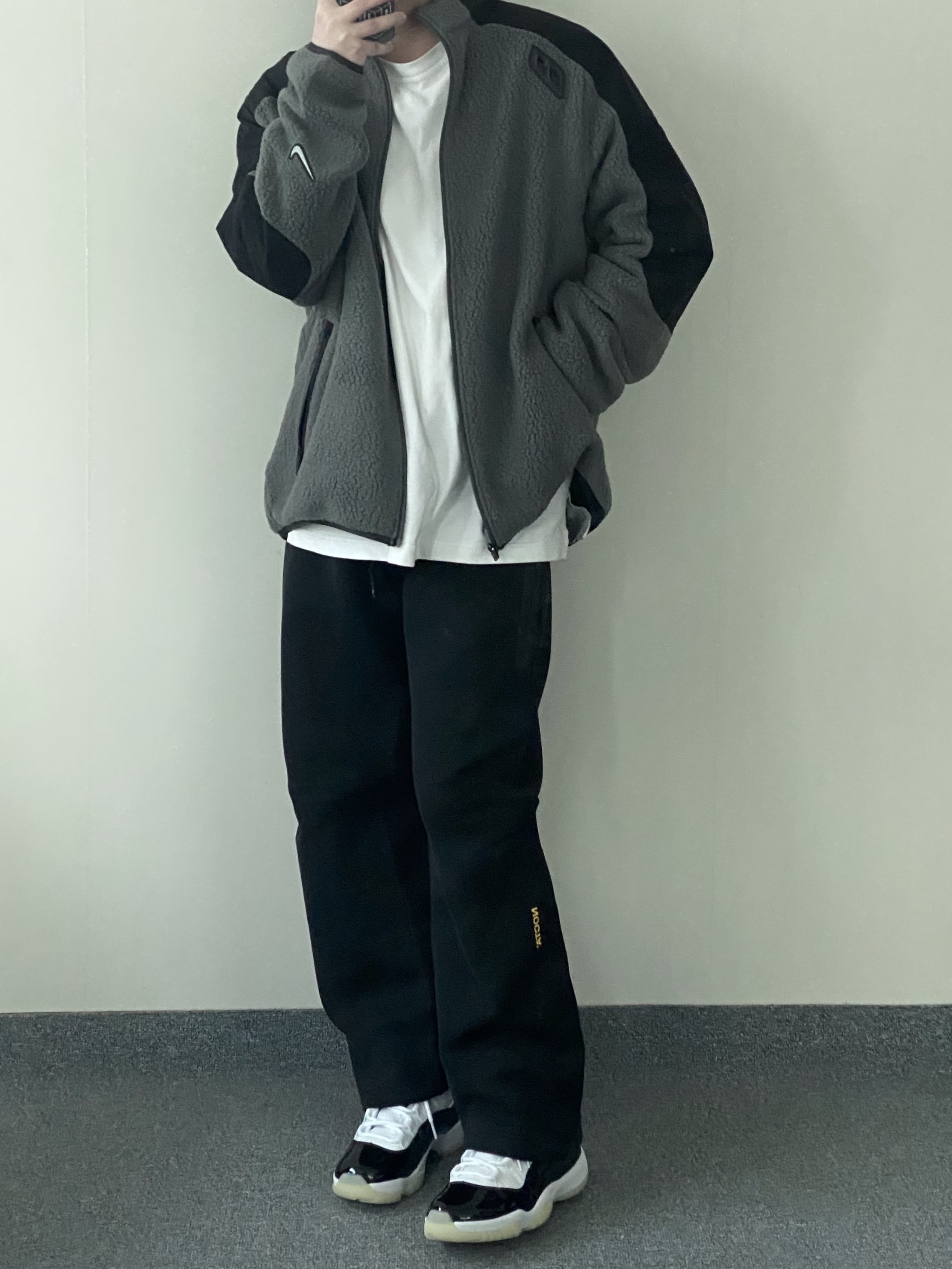 Nike x Drake Nocta 8K Peaks Track Jacket Iron Grey (DV3635-068), Jordan 11 Retro Gratitude 착용 스타일 - 4
