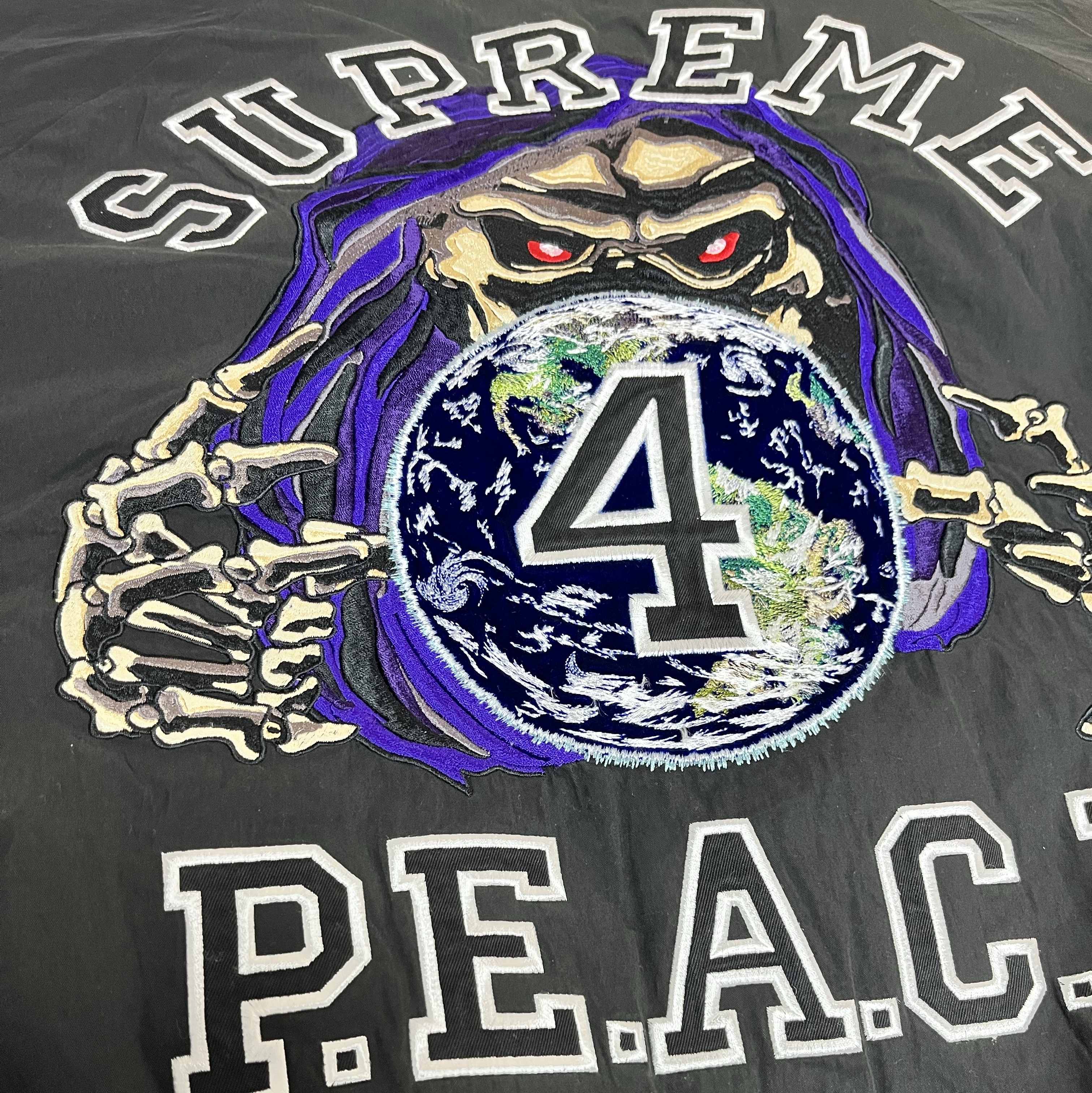 Supreme Peace Embroidered Work Jacket Black - 23FW 착용 스타일