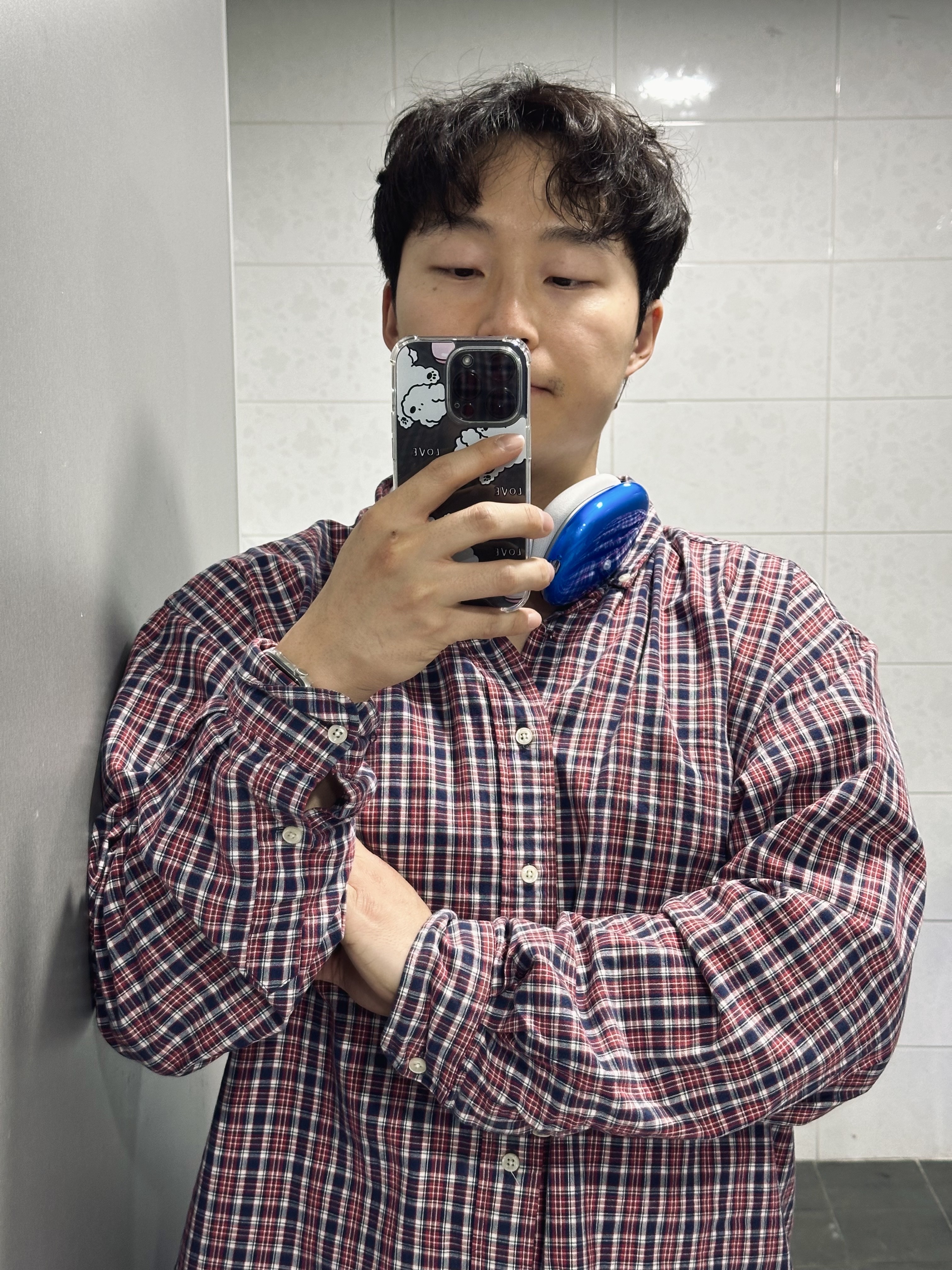 Ader Error Standic AirPods Max Case Z-Blue, Apple AirPods Max Lightning Silver (Korean Ver.) 착용 스타일