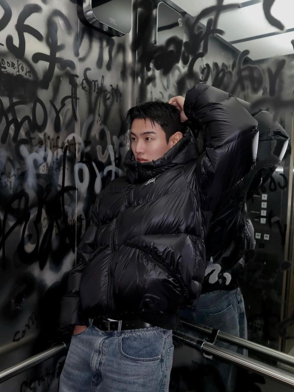 Palace Warmdome Earflap 6-Panel Black - 22FW, Stussy Down Parka Micro Ripstop Phantom Black 착용 스타일 - 2