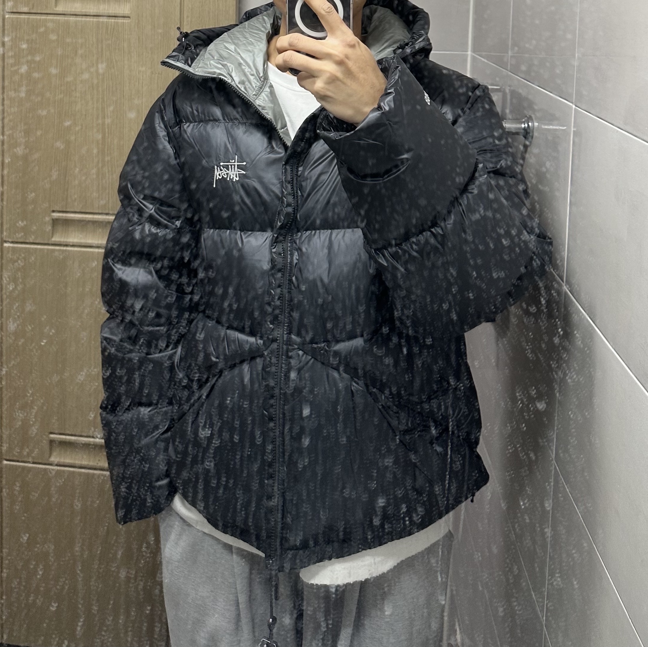 Stussy Down Parka Micro Ripstop Phantom Black 착용 스타일 - 2