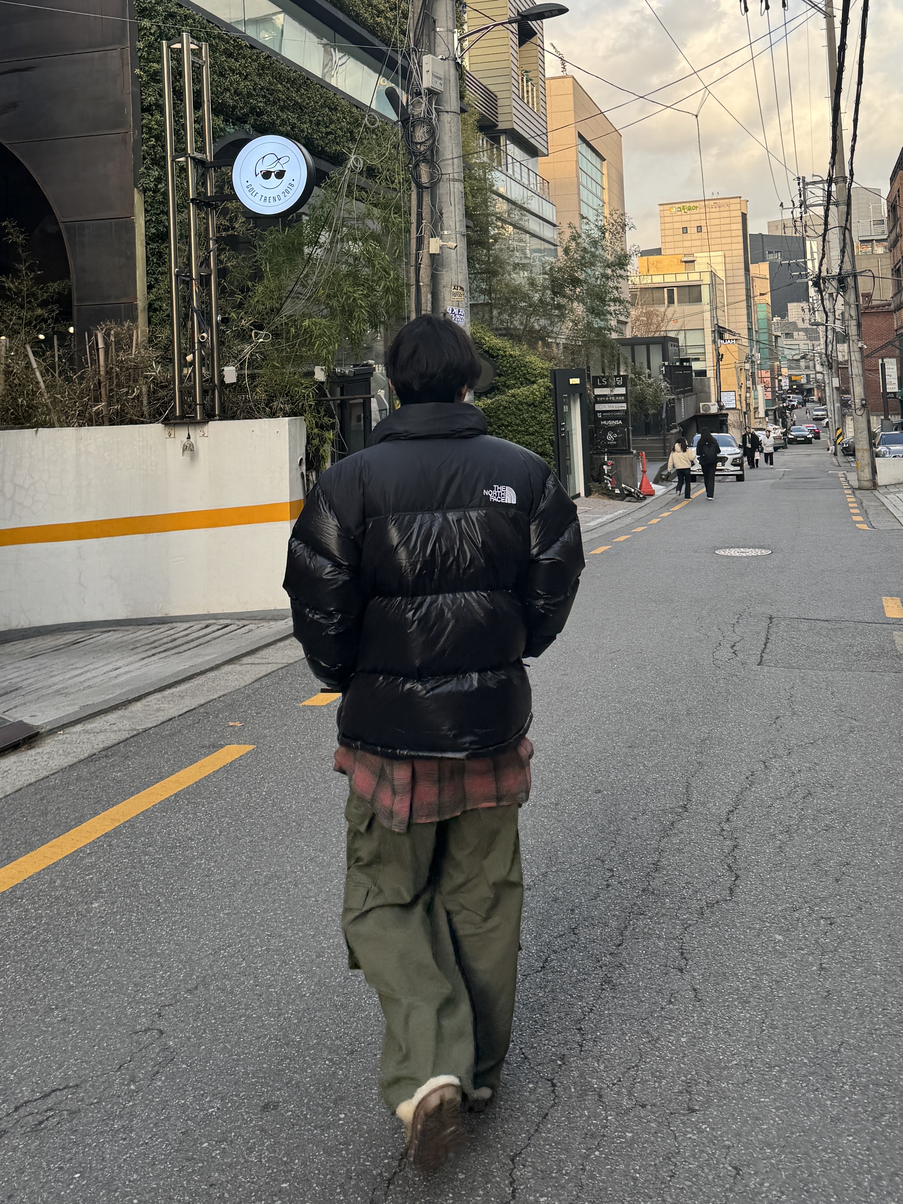 The North Face 1996 Eco Nuptse Jacket Real Black, Our Legacy Borrowed Shirt Big Lumbercheck Print 착용 스타일 - 2