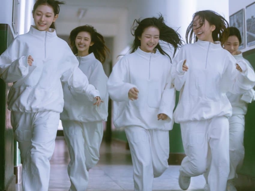 뉴진스(New Jeans)님의 스타일 - 8