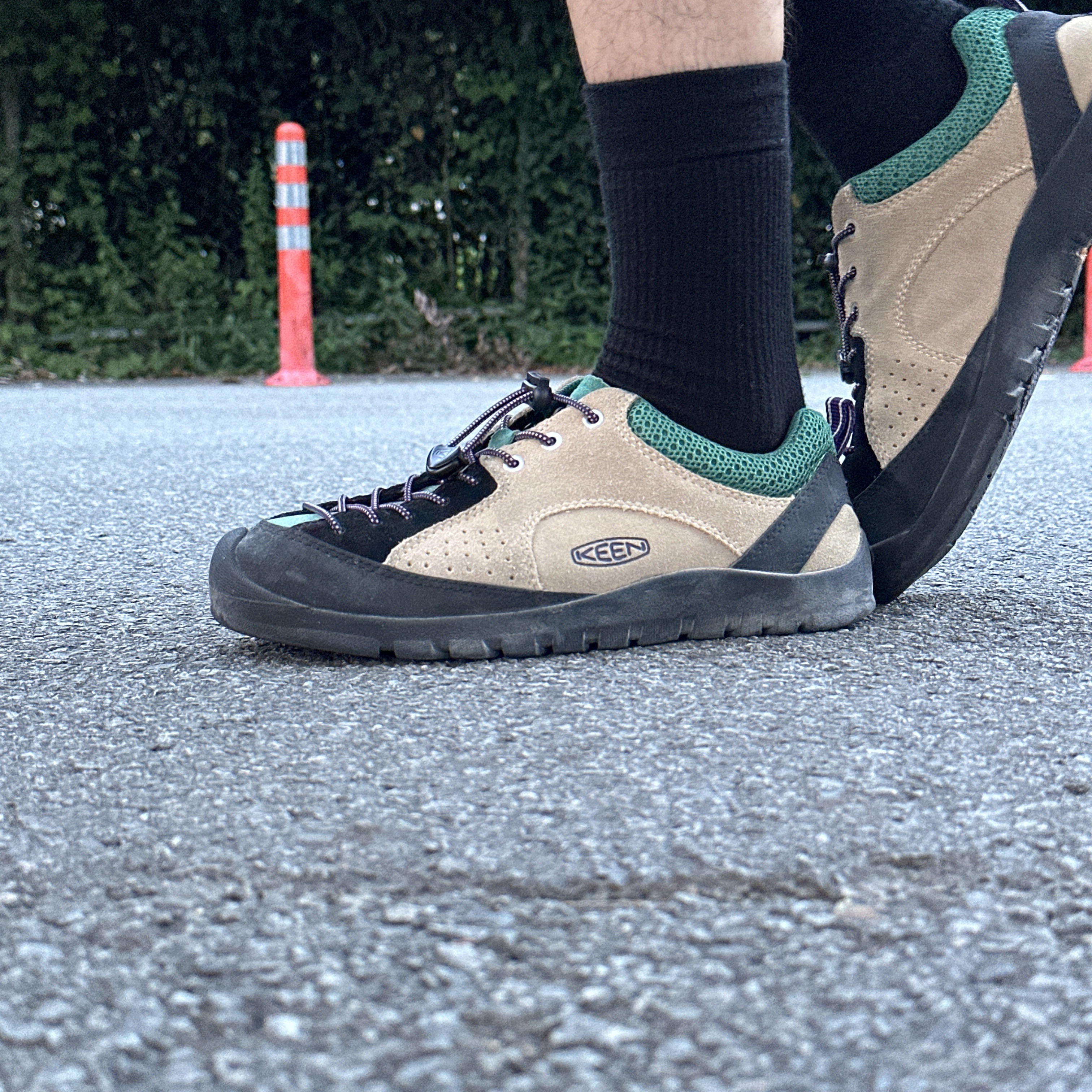 Keen Jasper Rocks SP Sneakers Taos Taupe 착용 스타일