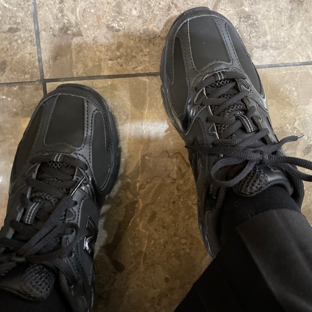 New Balance 530 Black 착용 스타일